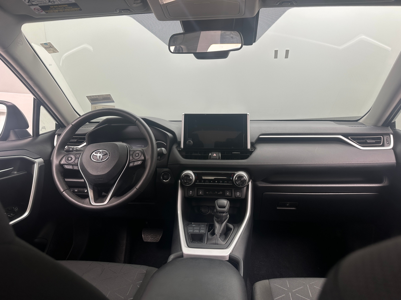 Thumbnail: 2025 Toyota RAV4 - 3