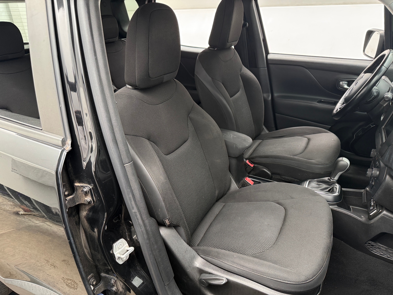 Thumbnail: 2018 Jeep Renegade - 2