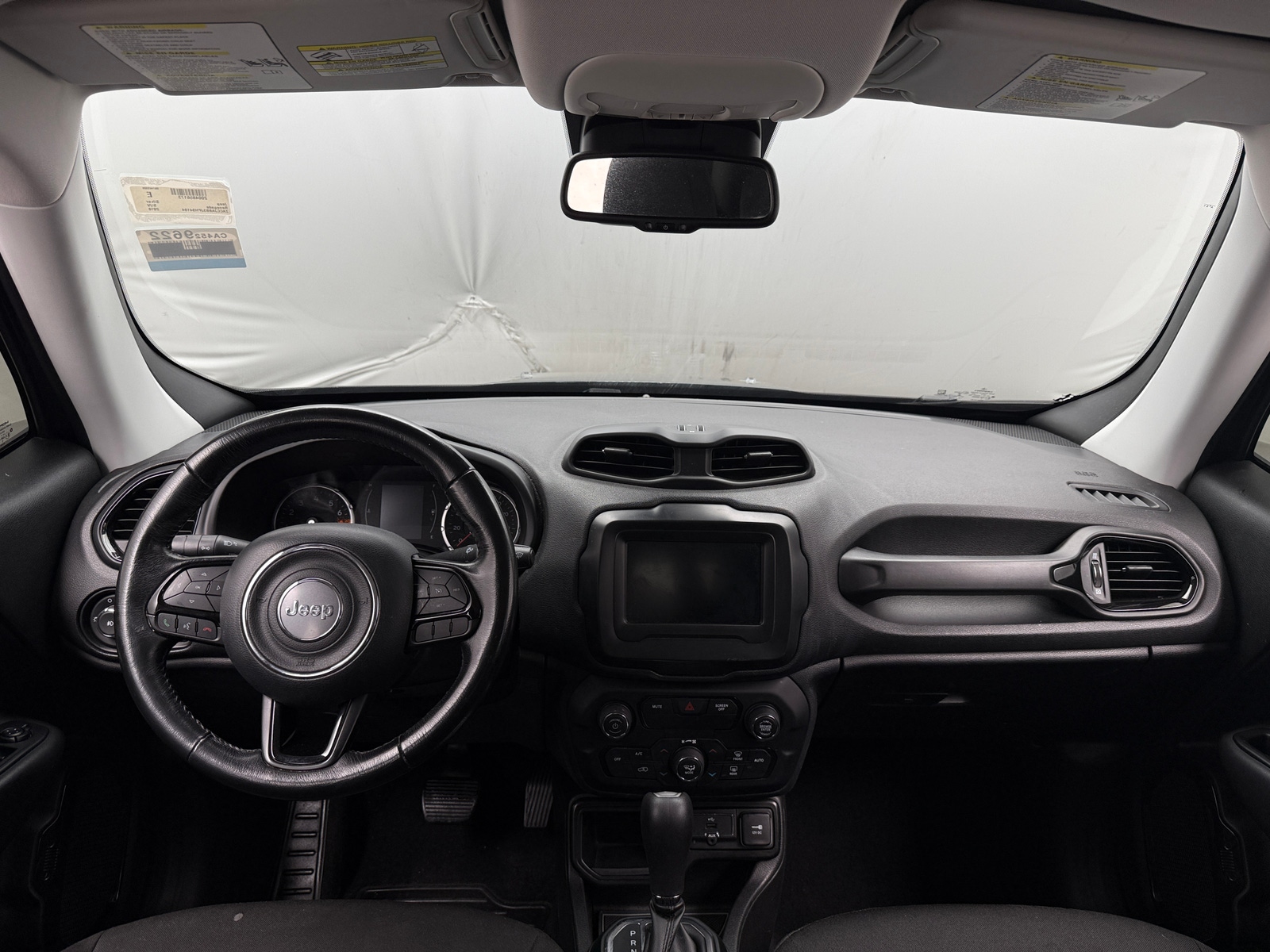 Thumbnail: 2018 Jeep Renegade - 3