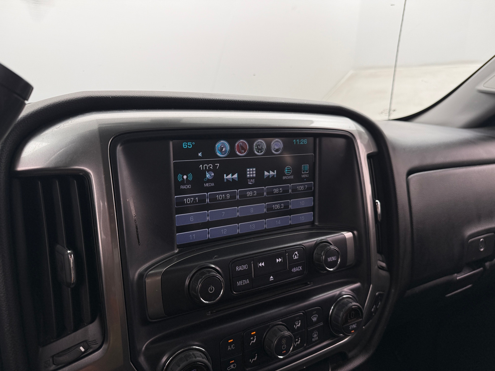 Thumbnail: 2018 Chevrolet Silverado 1500 - 4