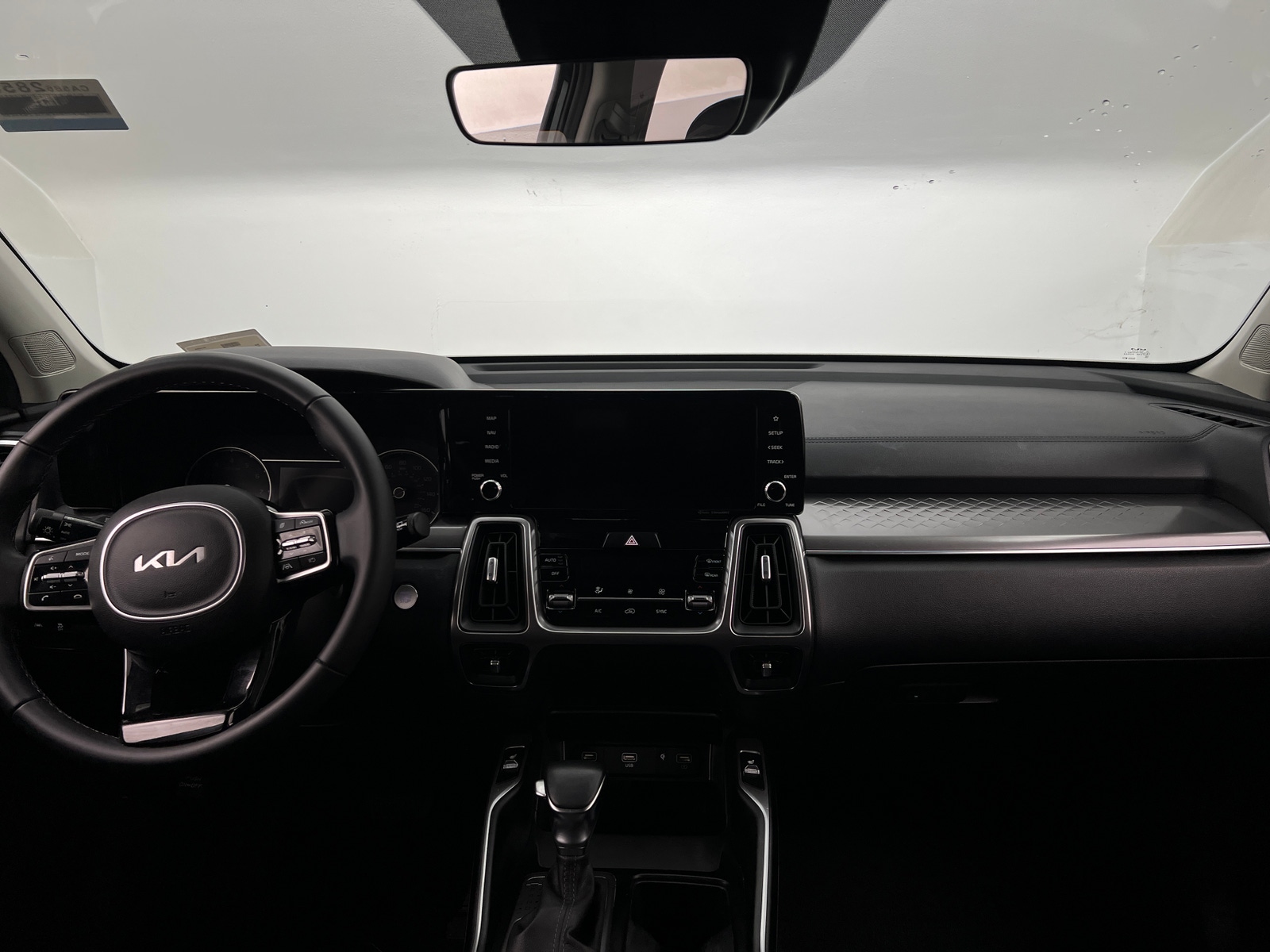 Thumbnail: 2023 Kia Sorento - 2