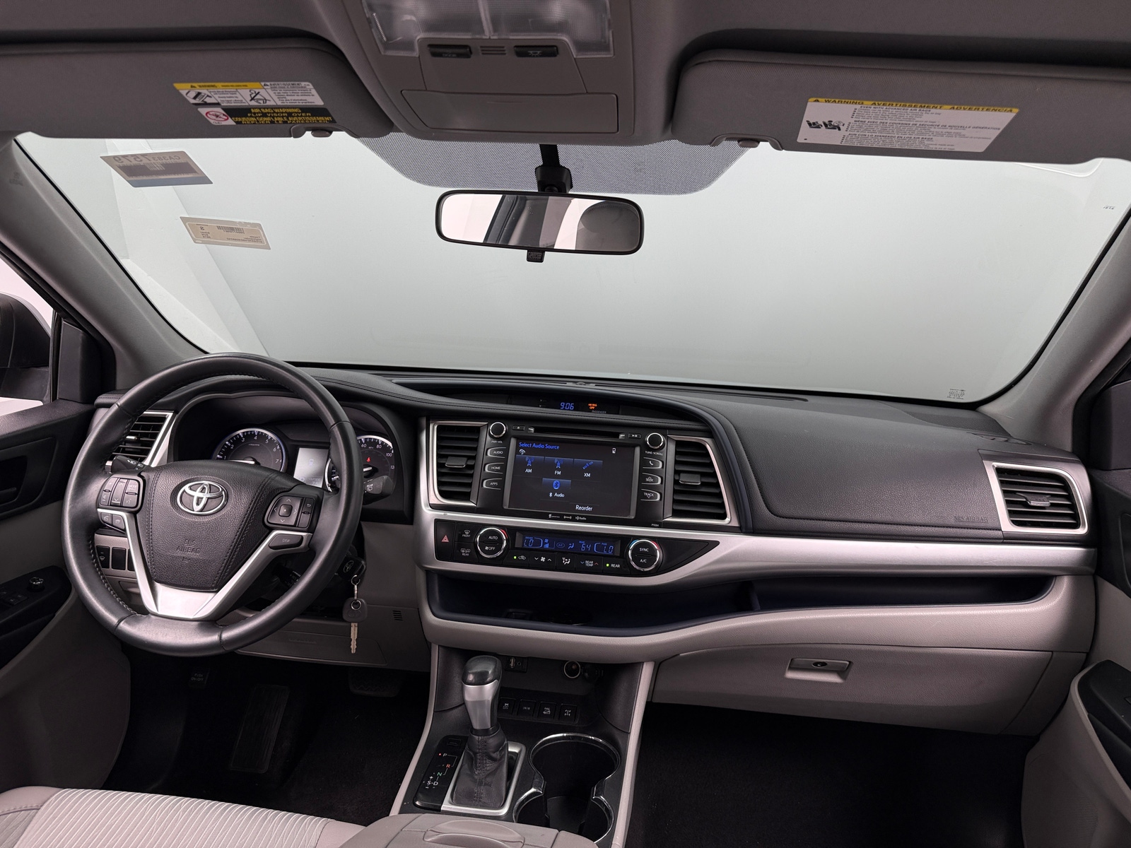 Thumbnail: 2016 Toyota Highlander - 3