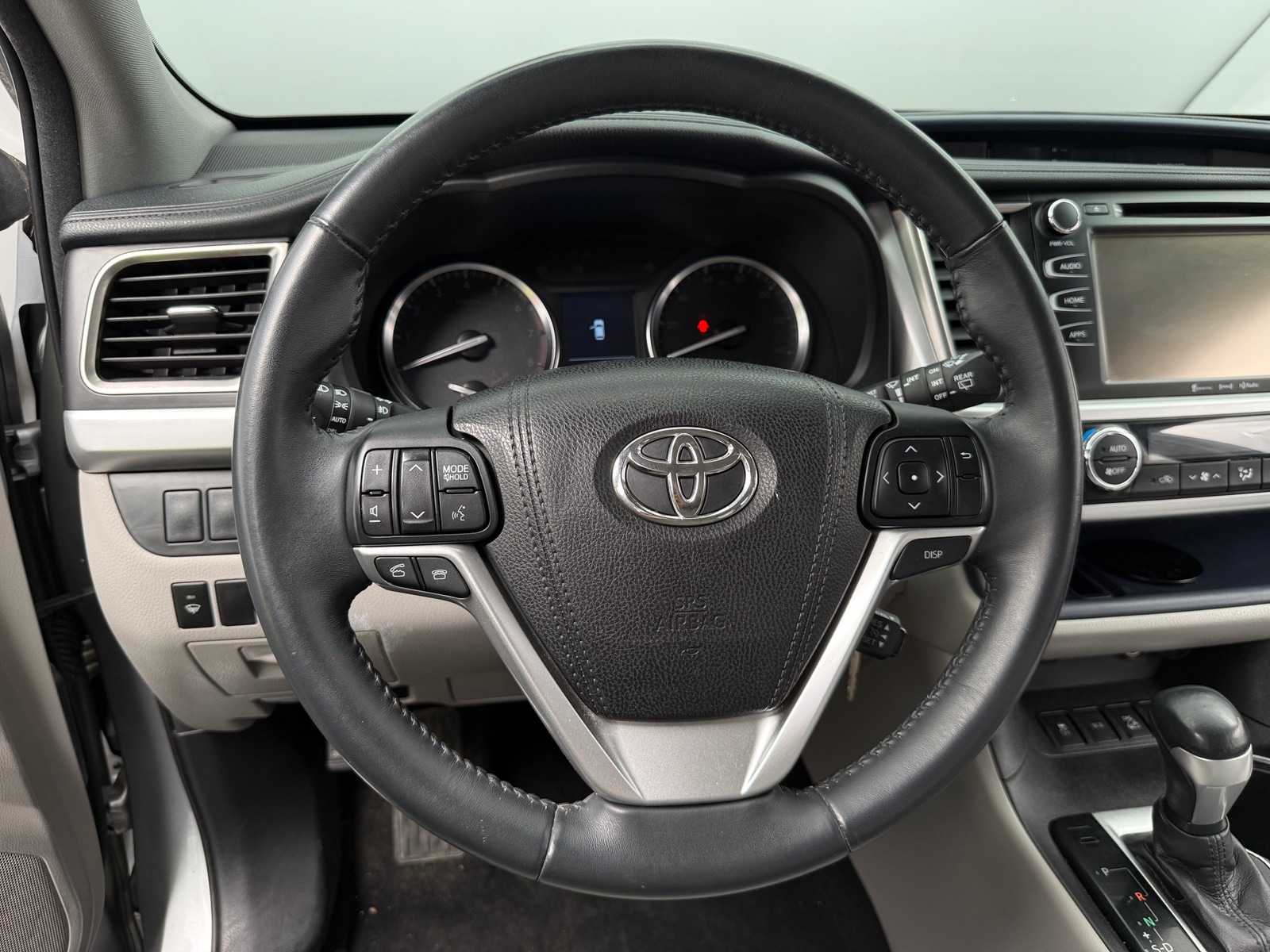 Thumbnail: 2016 Toyota Highlander - 5