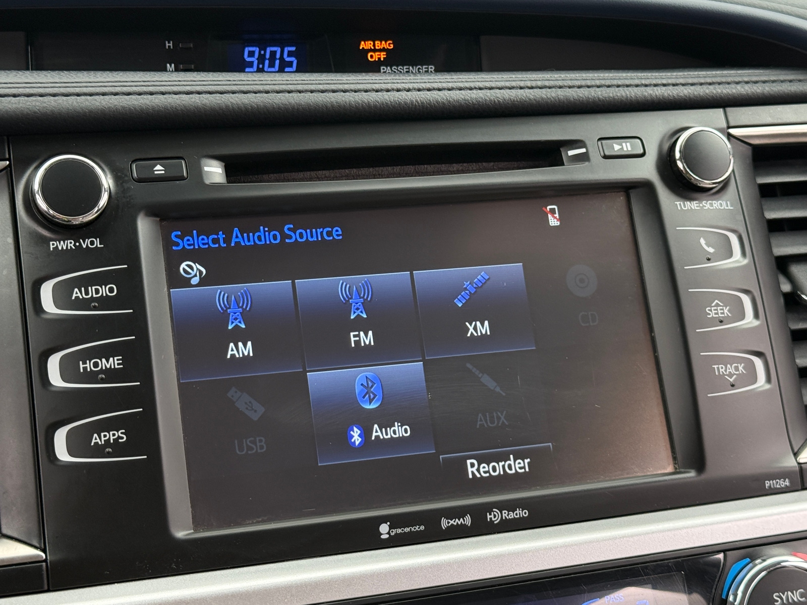 Thumbnail: 2016 Toyota Highlander - 4