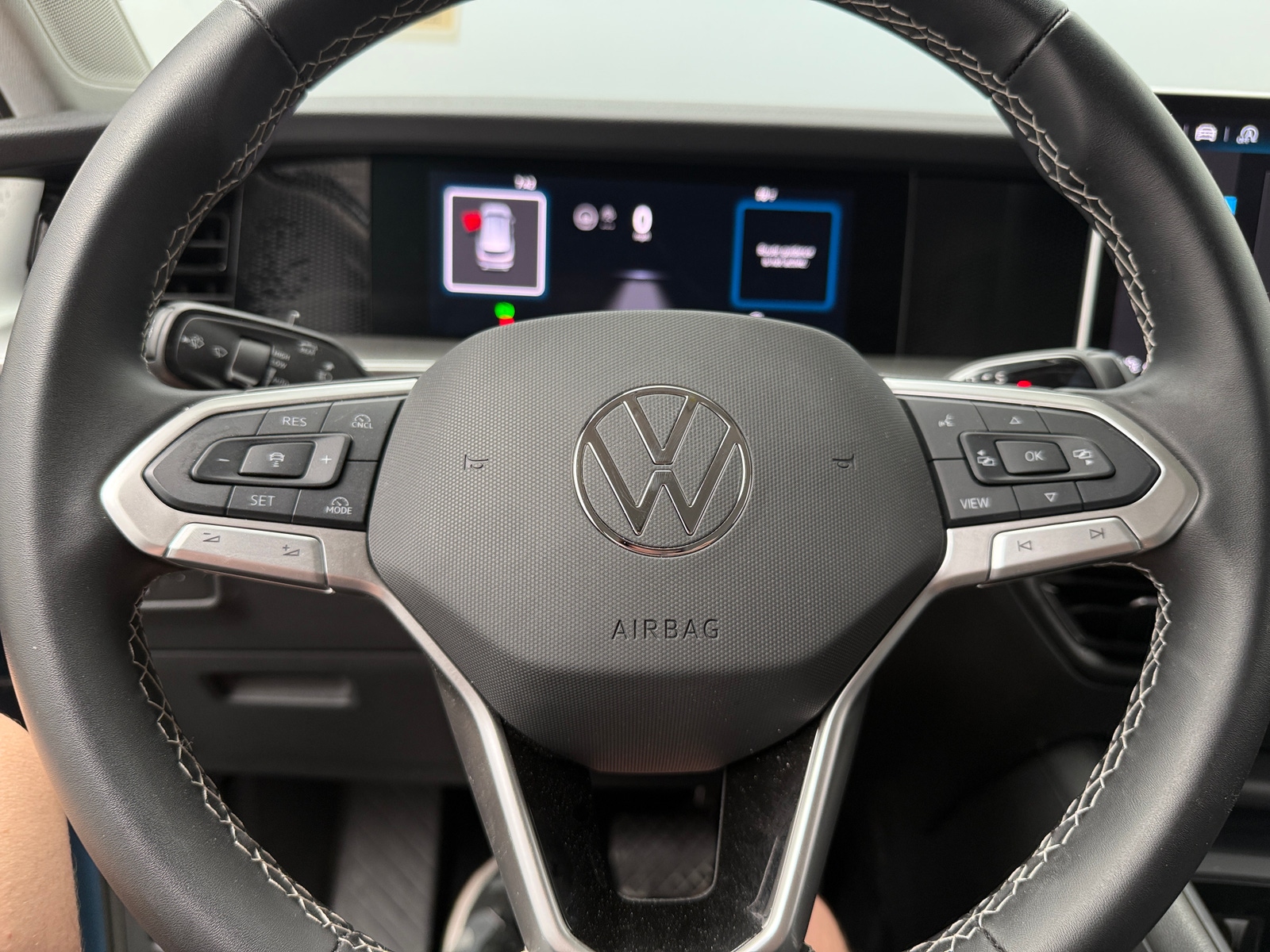 Thumbnail: 2025 Volkswagen Tiguan - 4