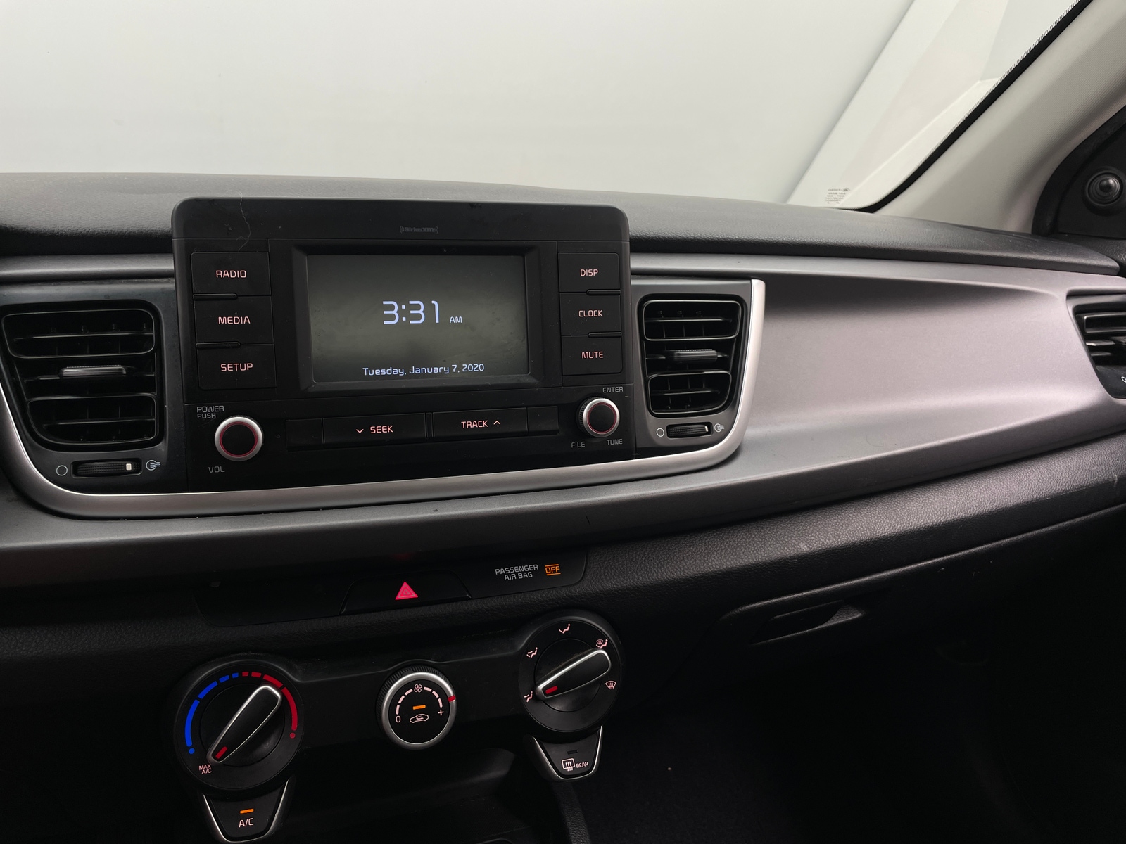 Thumbnail: 2018 Kia Rio - 4