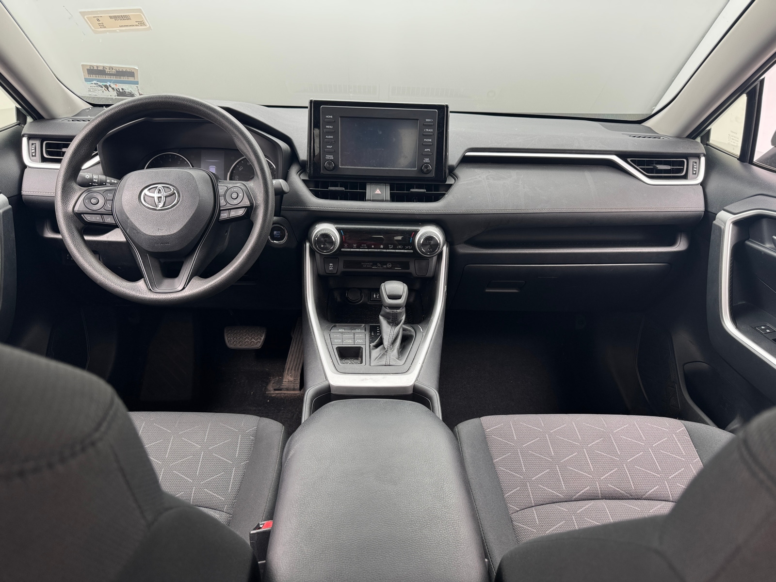 Thumbnail: 2019 Toyota RAV4 - 3