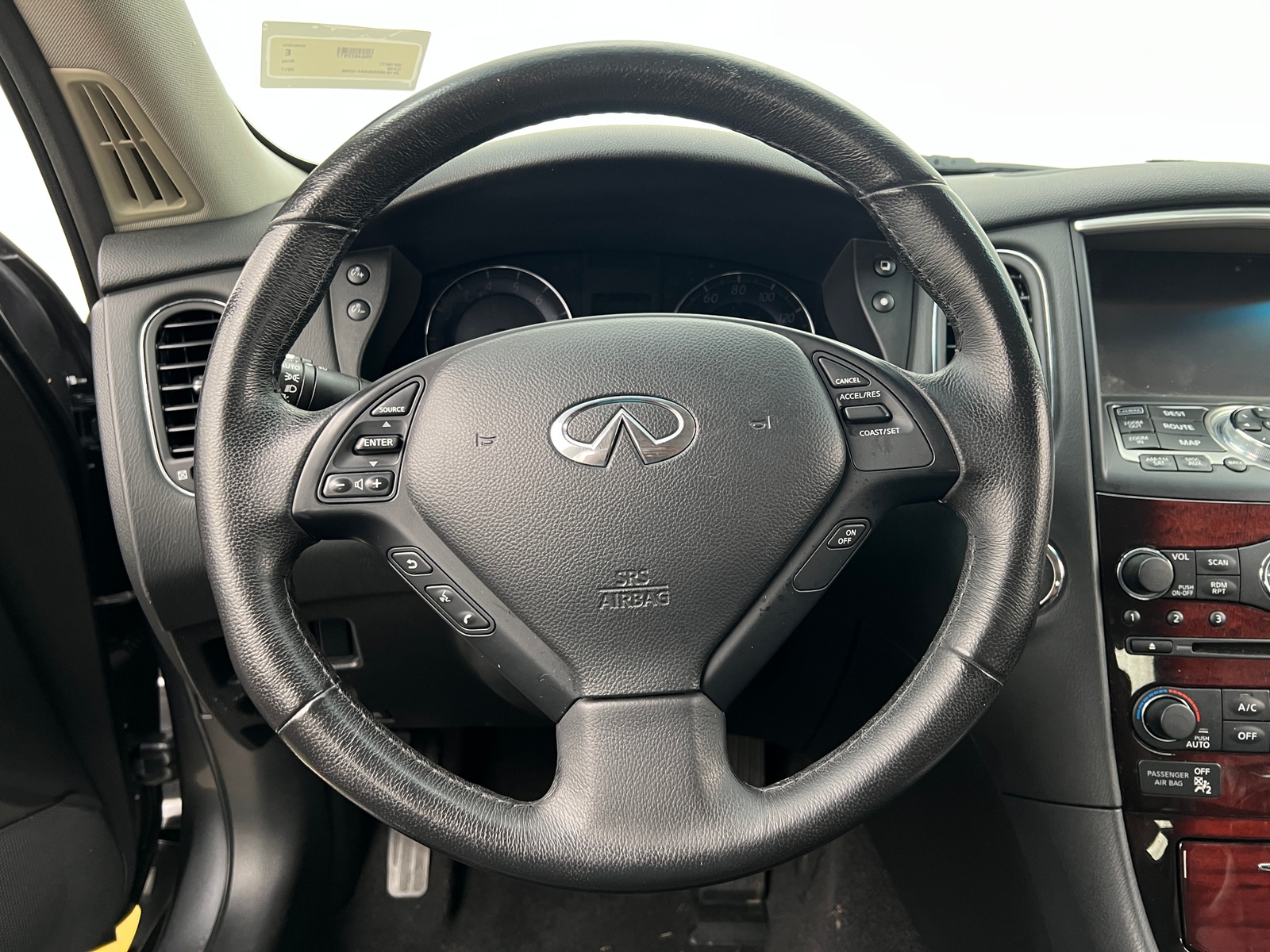 Thumbnail: 2017 INFINITI QX50 - 4