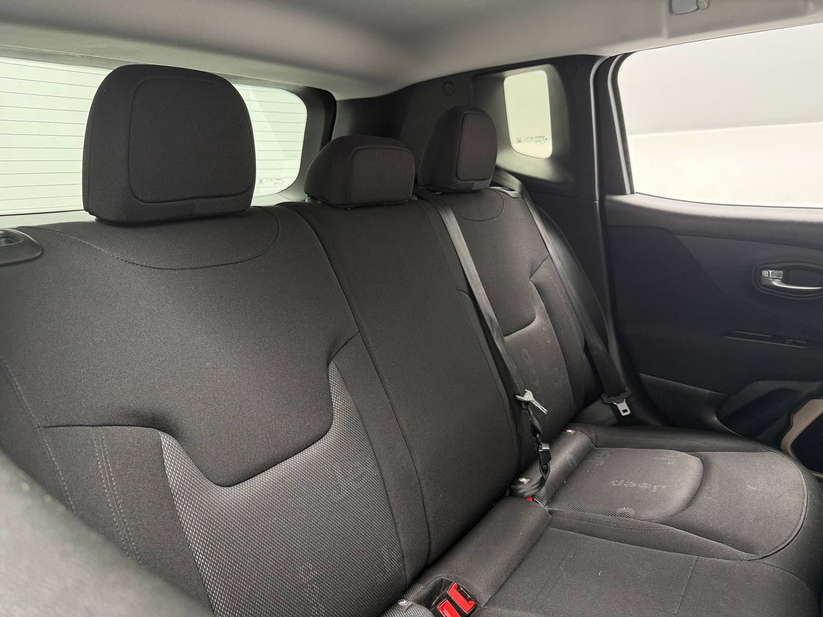 Thumbnail: 2017 Jeep Renegade - 6