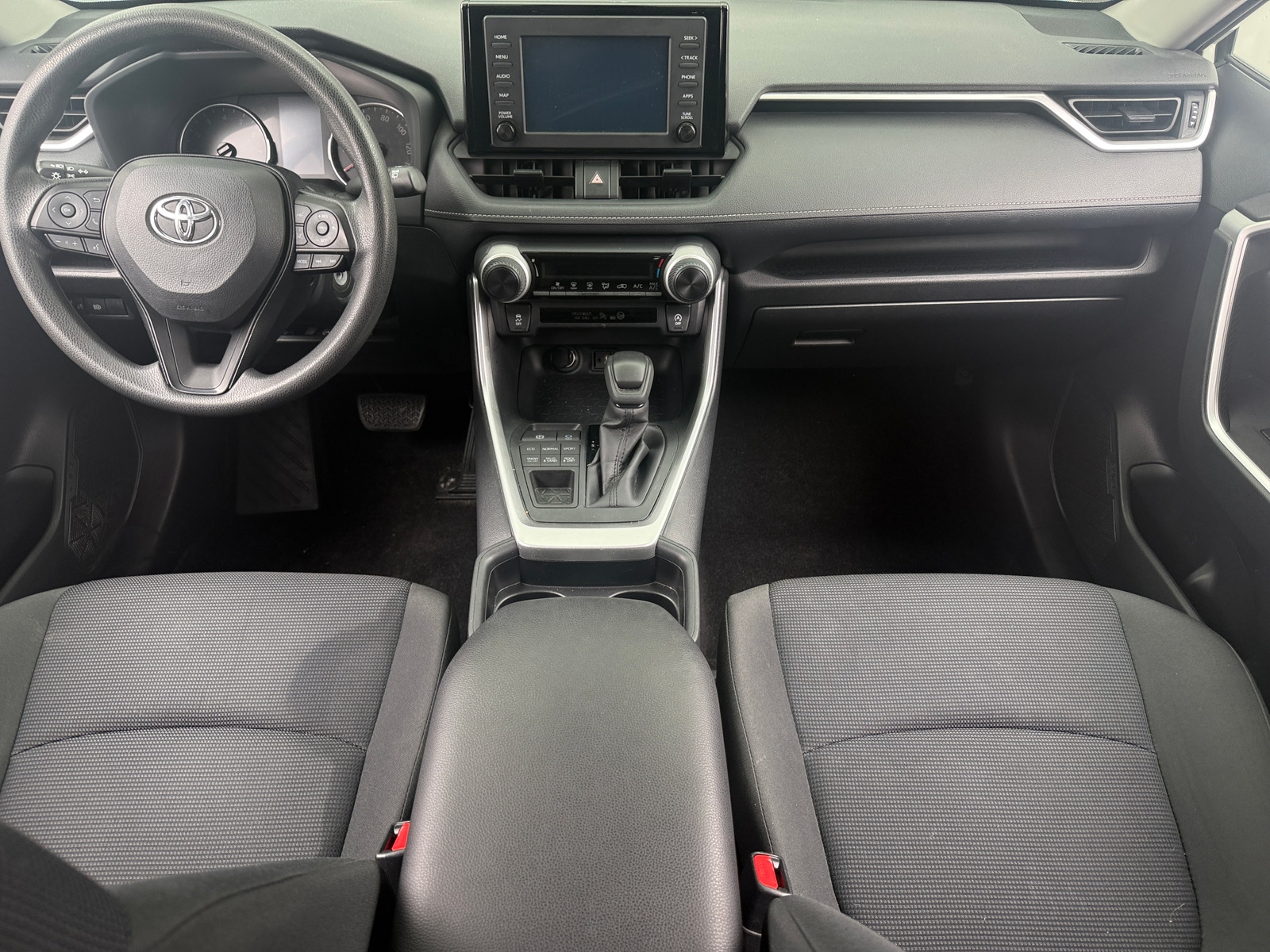 Thumbnail: 2019 Toyota RAV4 - 3