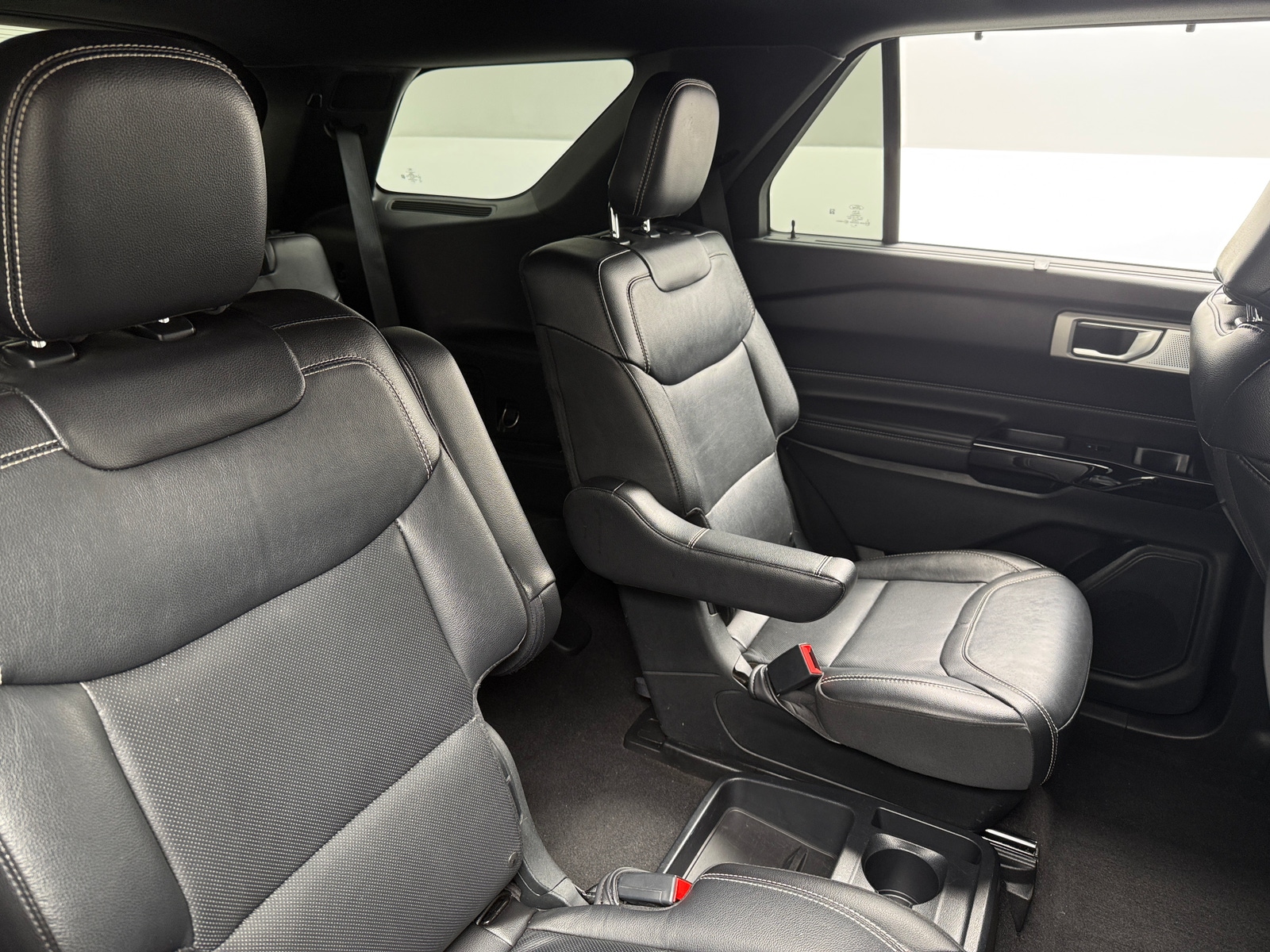 Thumbnail: 2021 Ford Explorer - 5
