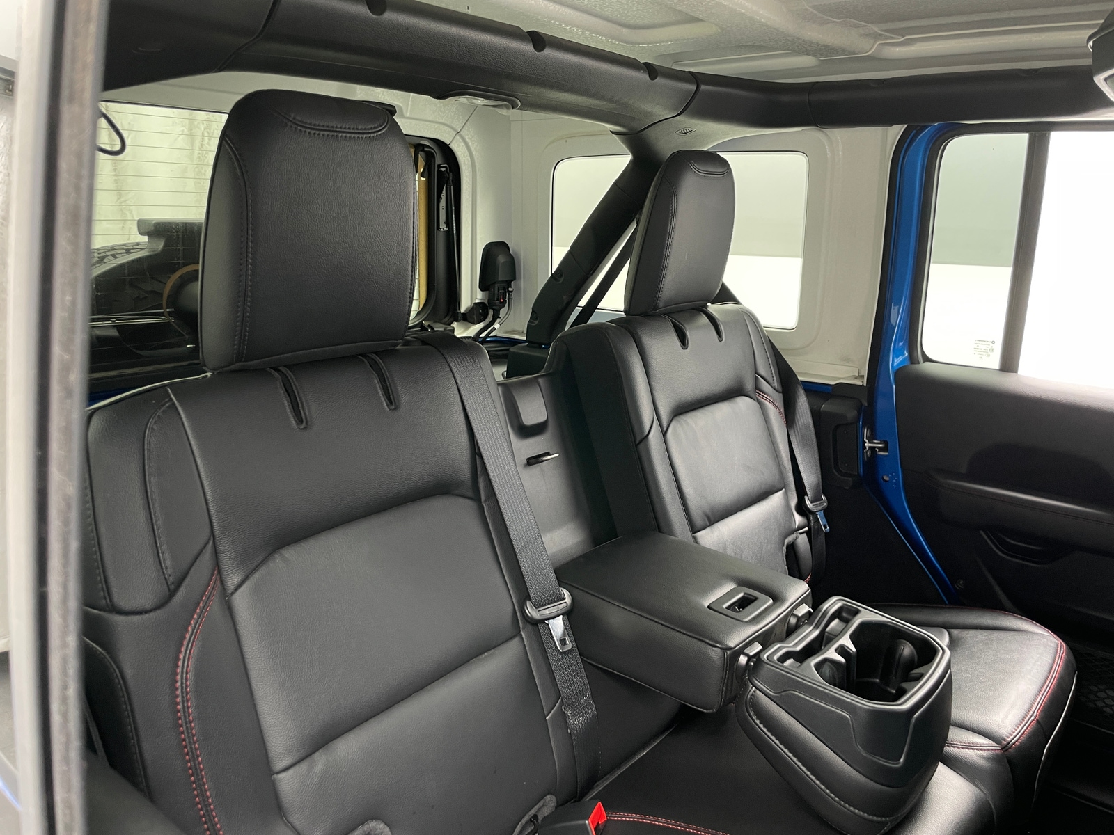 Thumbnail: 2021 Jeep Wrangler - 5