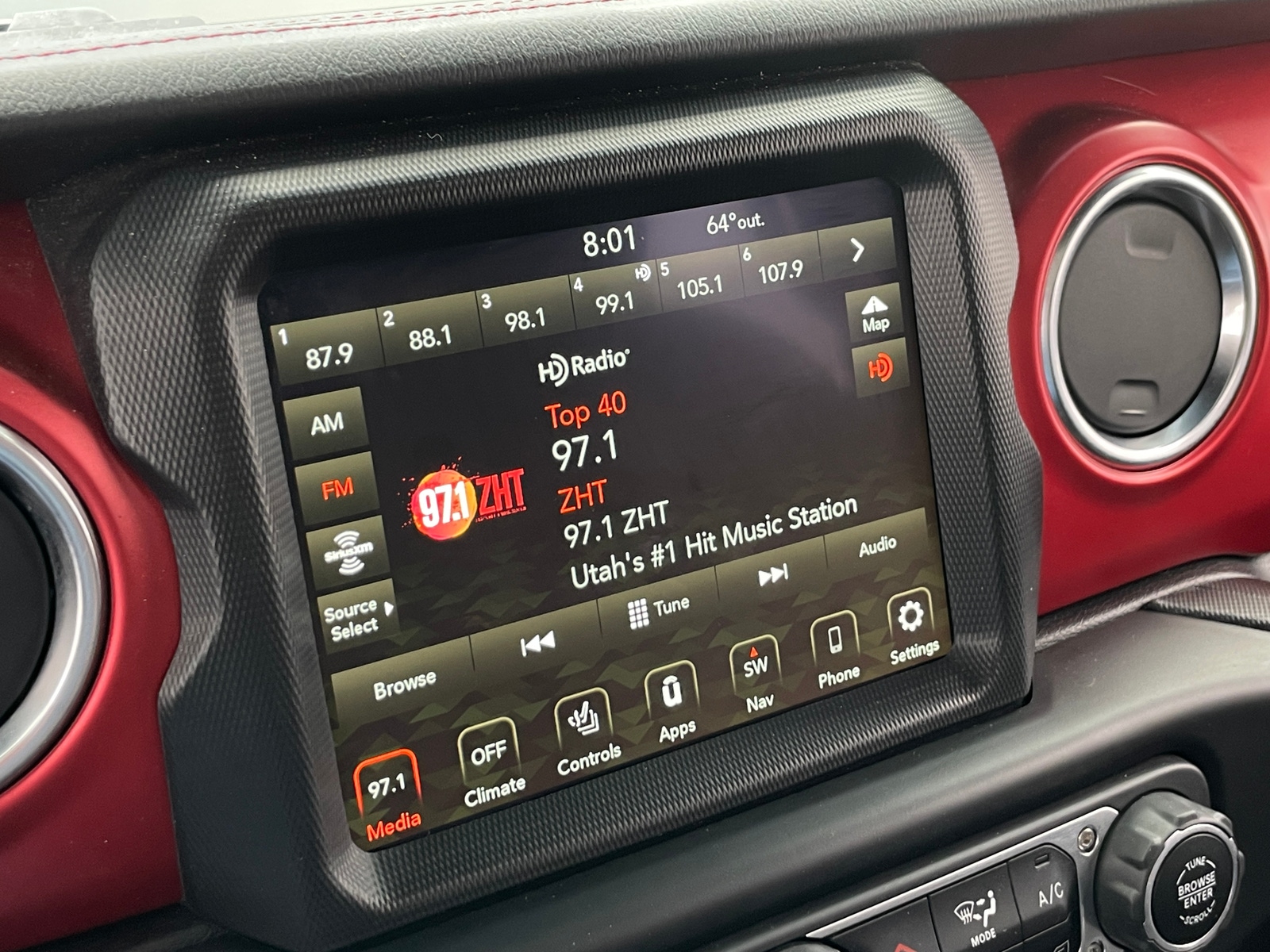 Thumbnail: 2021 Jeep Wrangler - 3