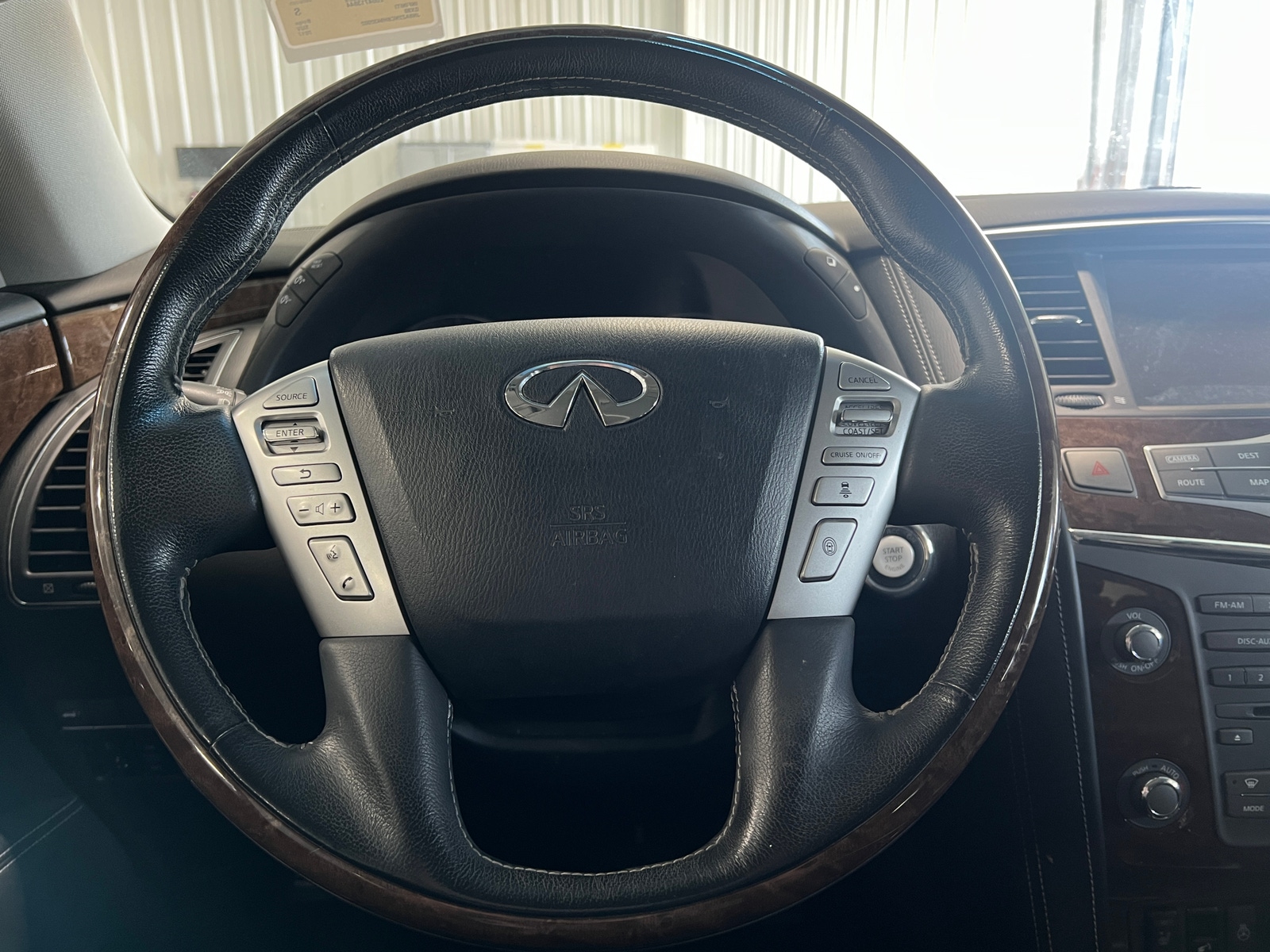 Thumbnail: 2017 INFINITI QX80 - 4