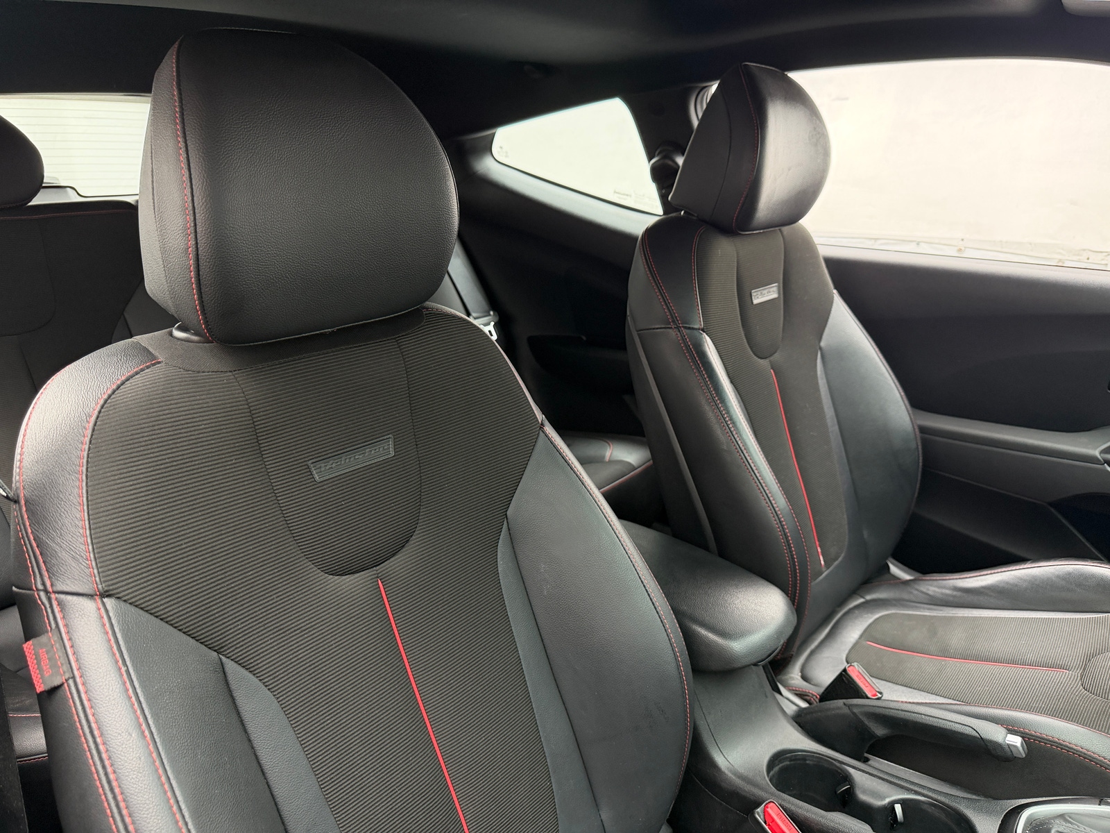 Thumbnail: 2020 Hyundai Veloster - 2