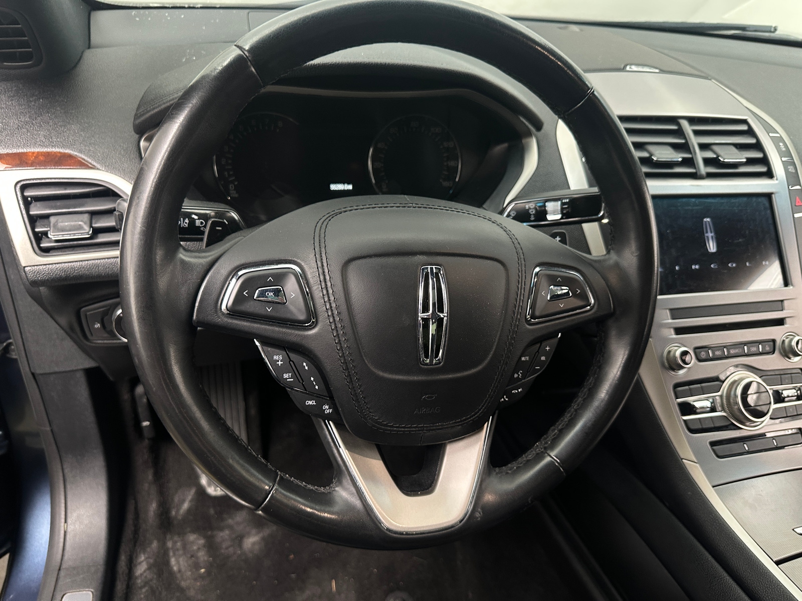 Thumbnail: 2019 Lincoln MKZ - 4