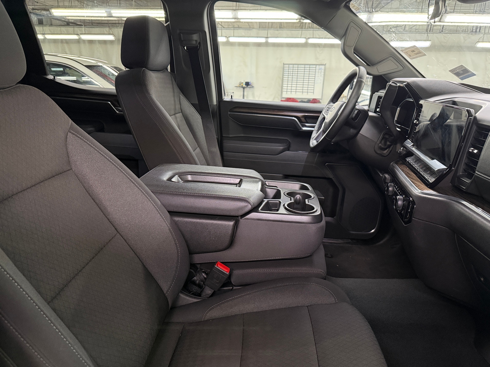 Thumbnail: 2026 Chevrolet Silverado 1500 - 2