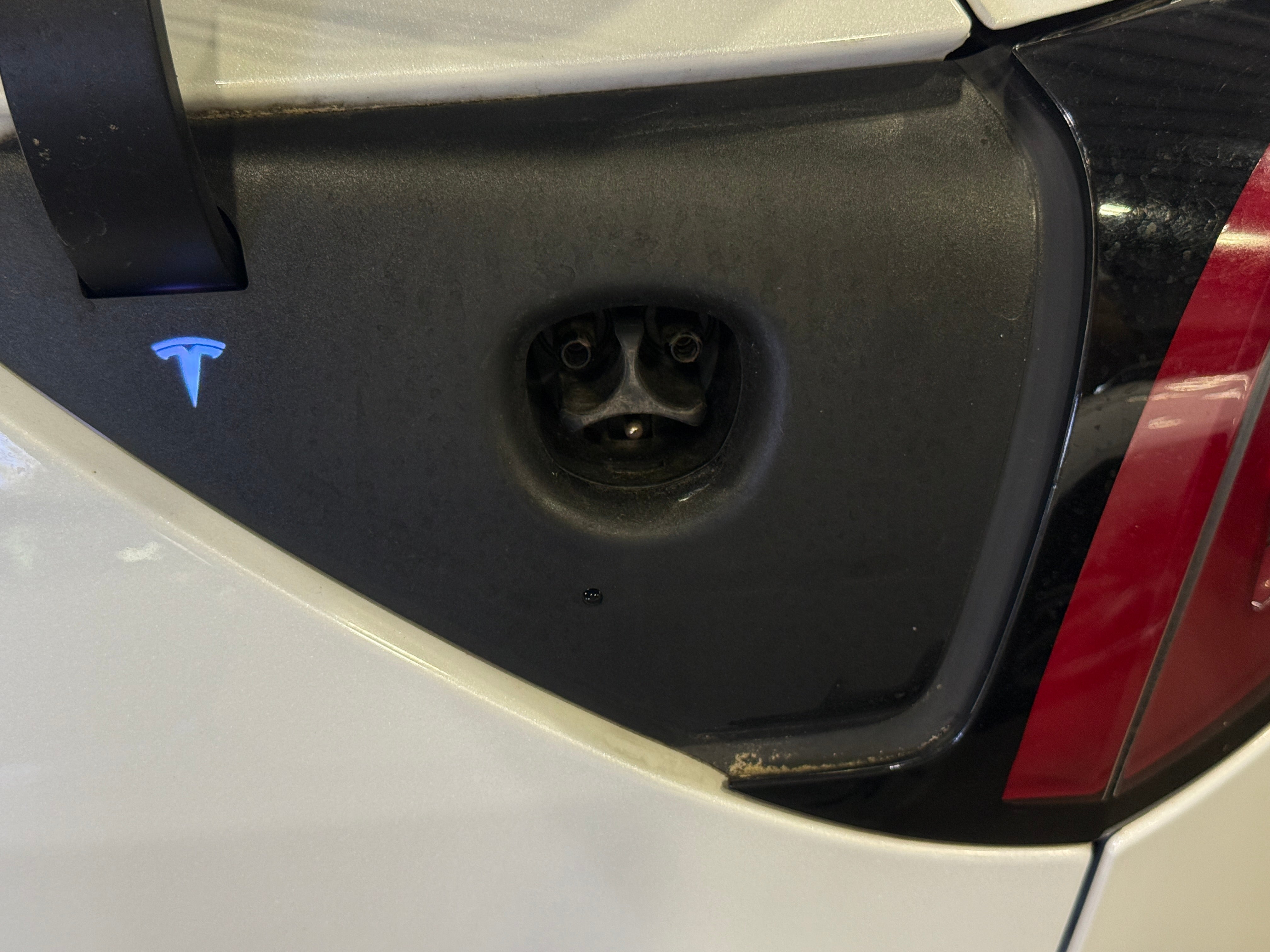 Used 2022 Tesla Model Y Performance with VIN 7SAYGDEFXNF462273 for sale in Oak Creek, WI