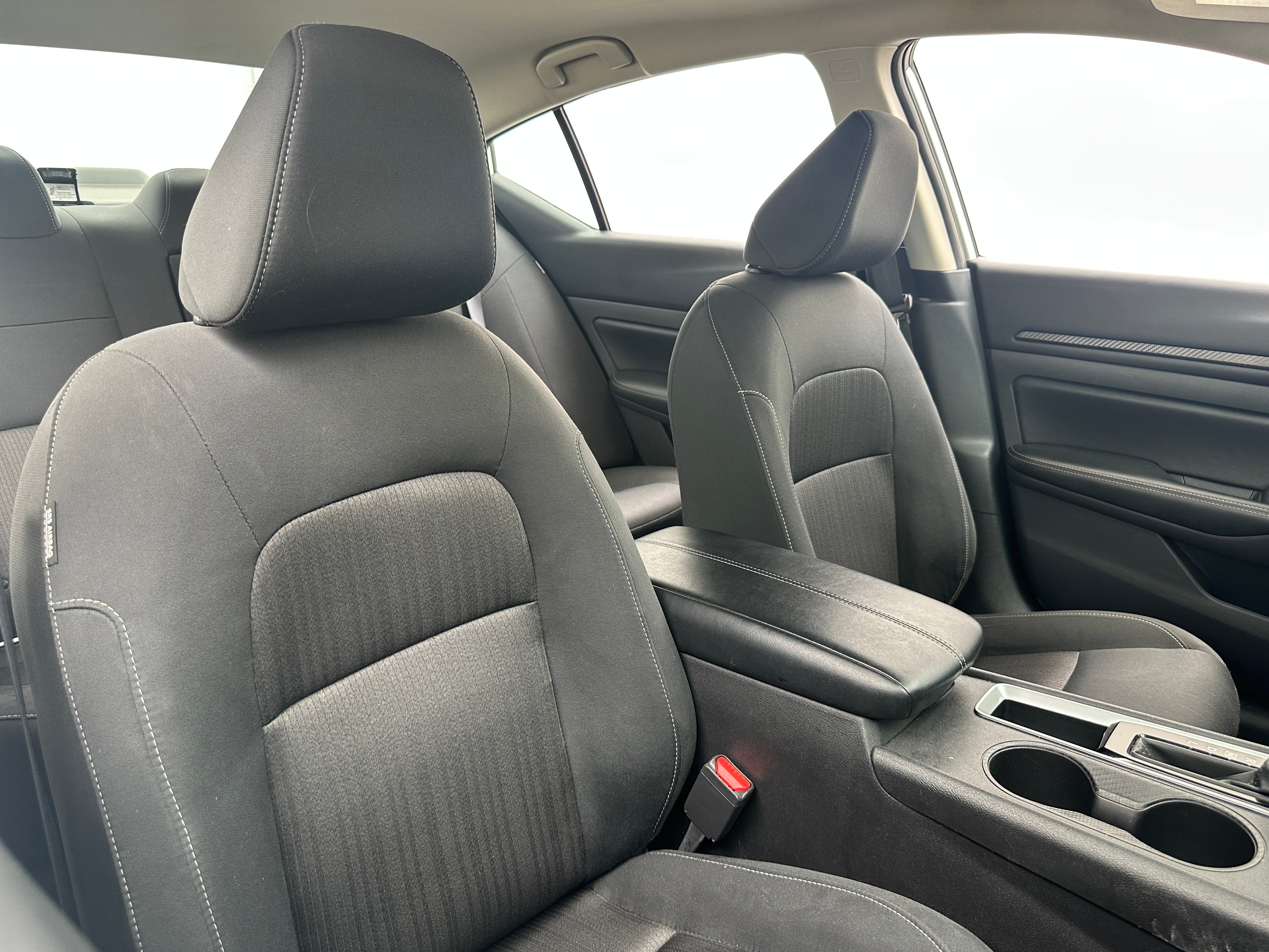 Used 2025 Nissan Altima SV with VIN 1N4BL4DVXSN353676 for sale in Pewaukee, WI