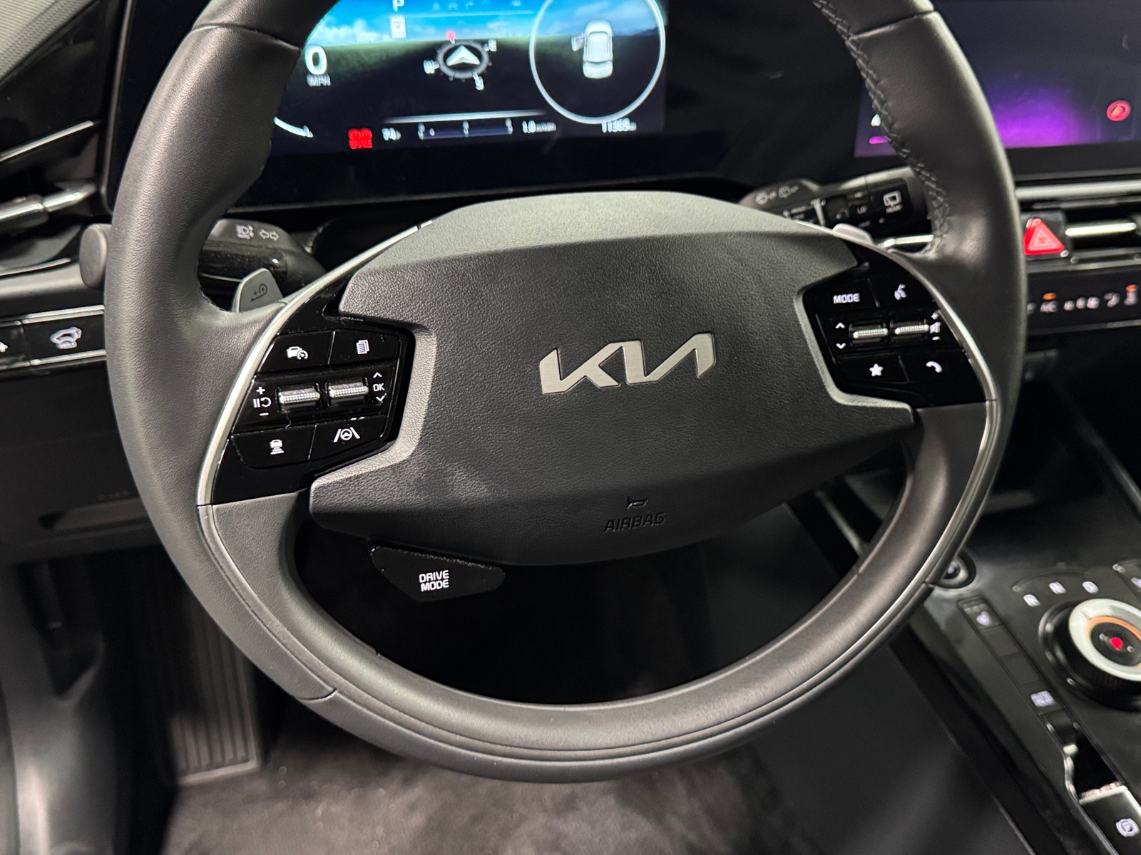 Thumbnail: 2024 Kia Niro - 5