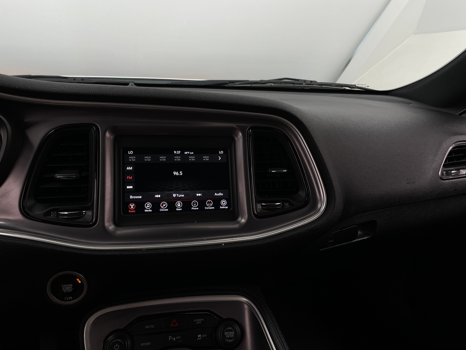 Thumbnail: 2022 Dodge Challenger - 3