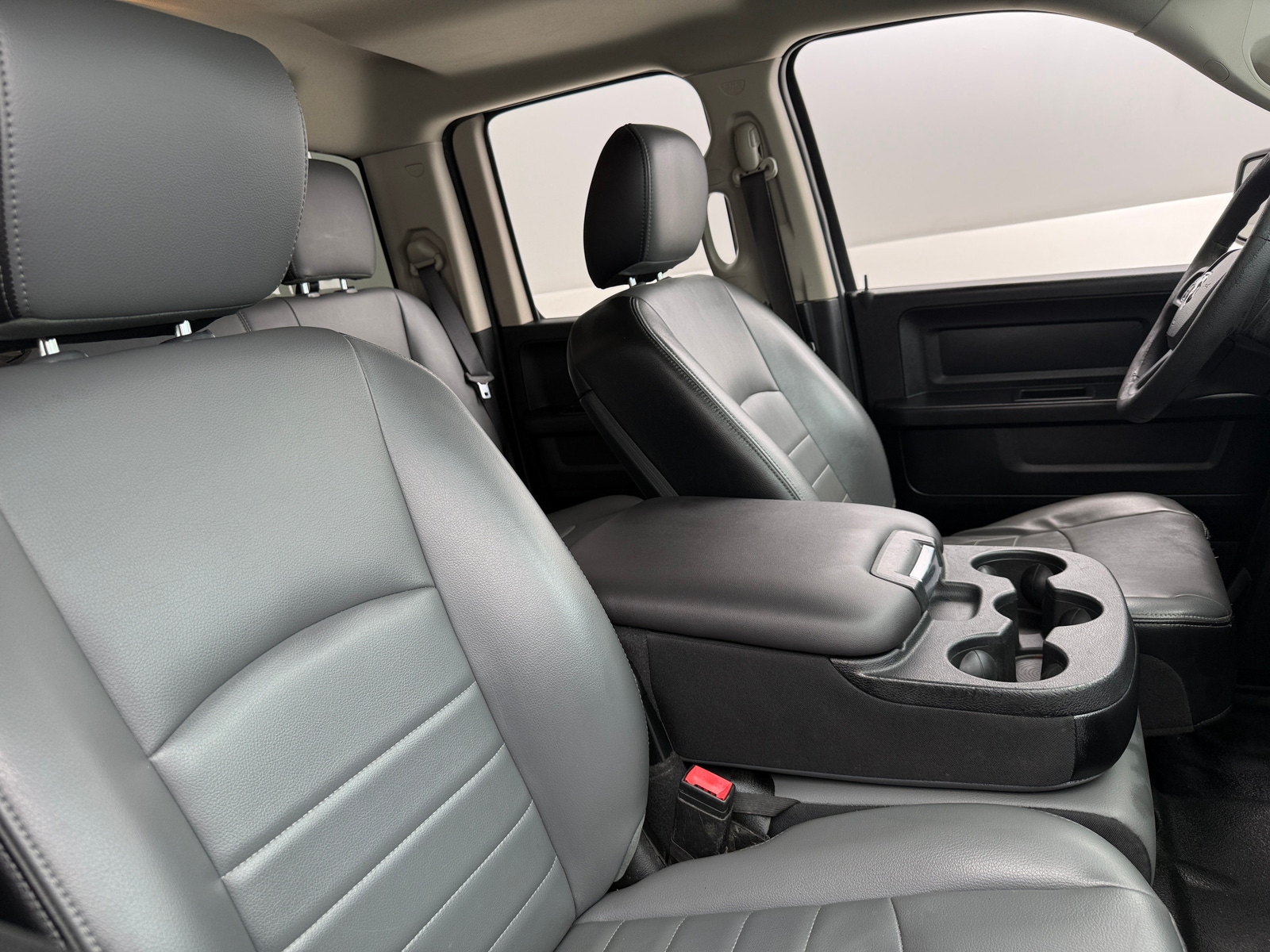 Thumbnail: 2021 RAM 1500 Classic - 2