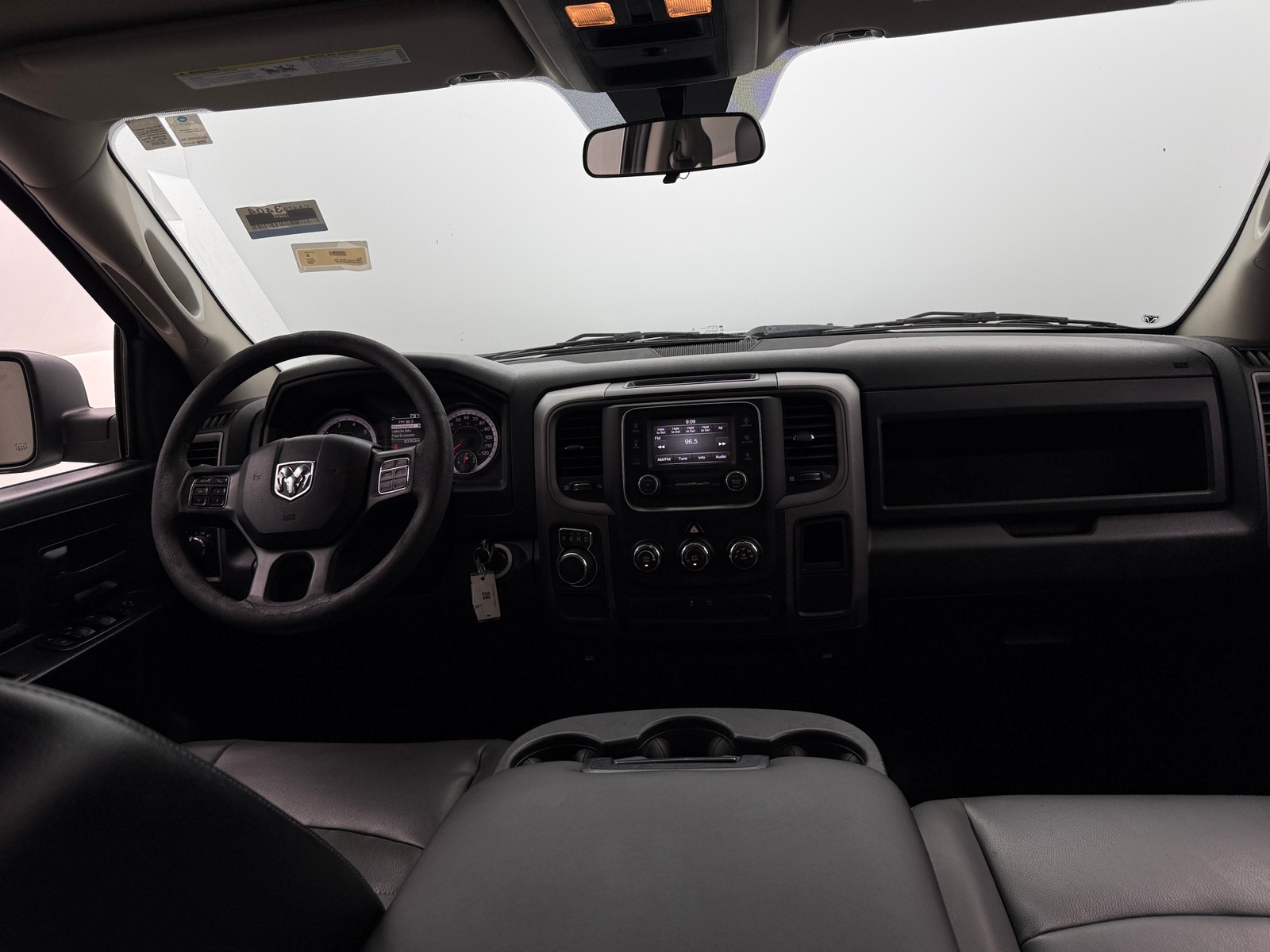 Thumbnail: 2021 RAM 1500 Classic - 3