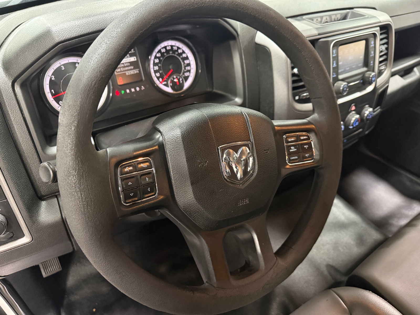 Thumbnail: 2021 RAM 1500 Classic - 5
