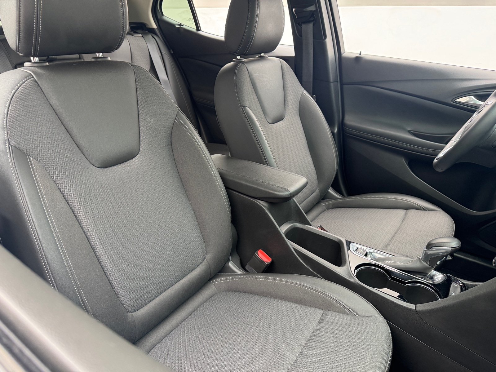 Thumbnail: 2023 Buick Encore GX - 2