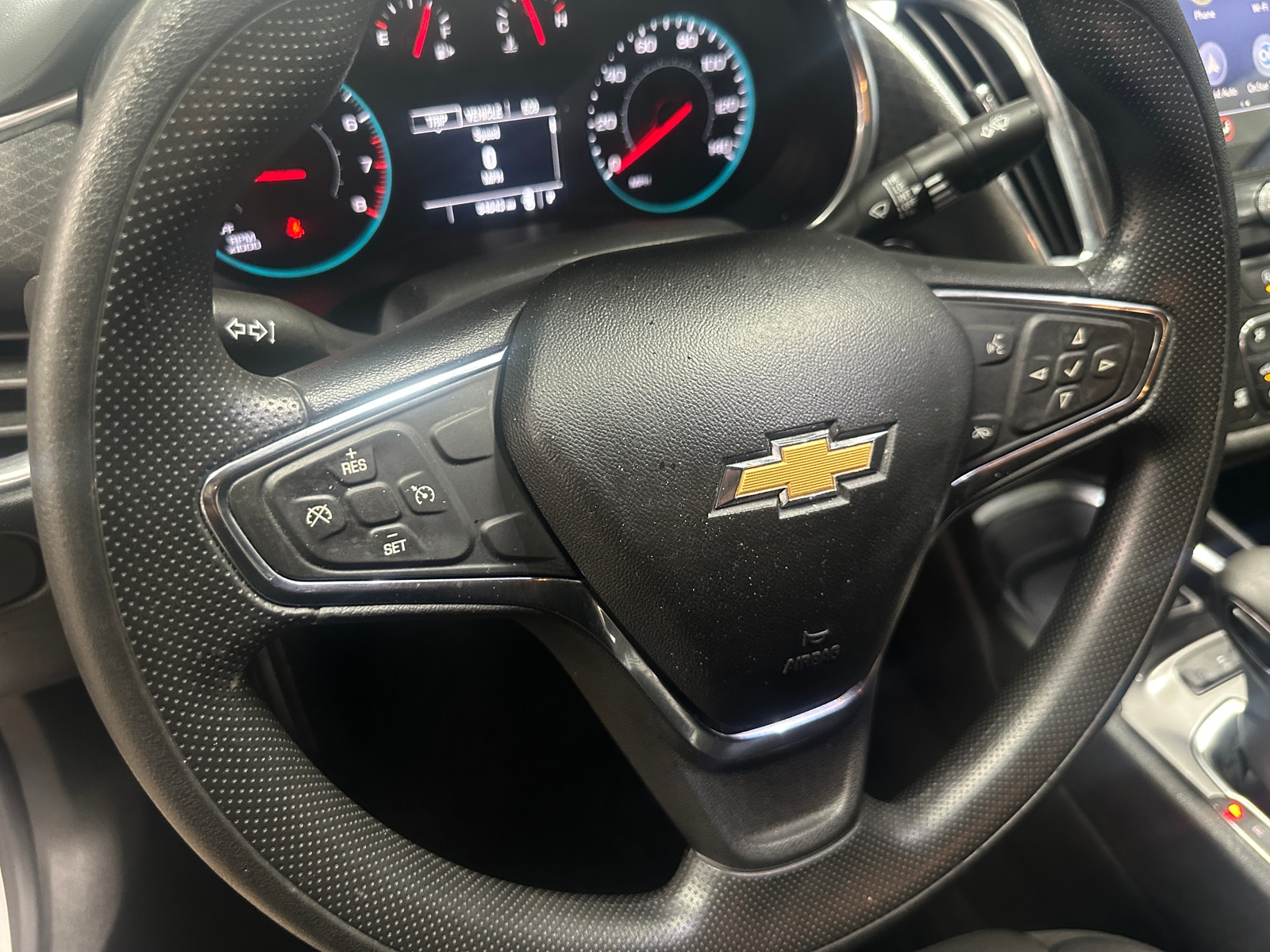 Thumbnail: 2021 Chevrolet Malibu - 5