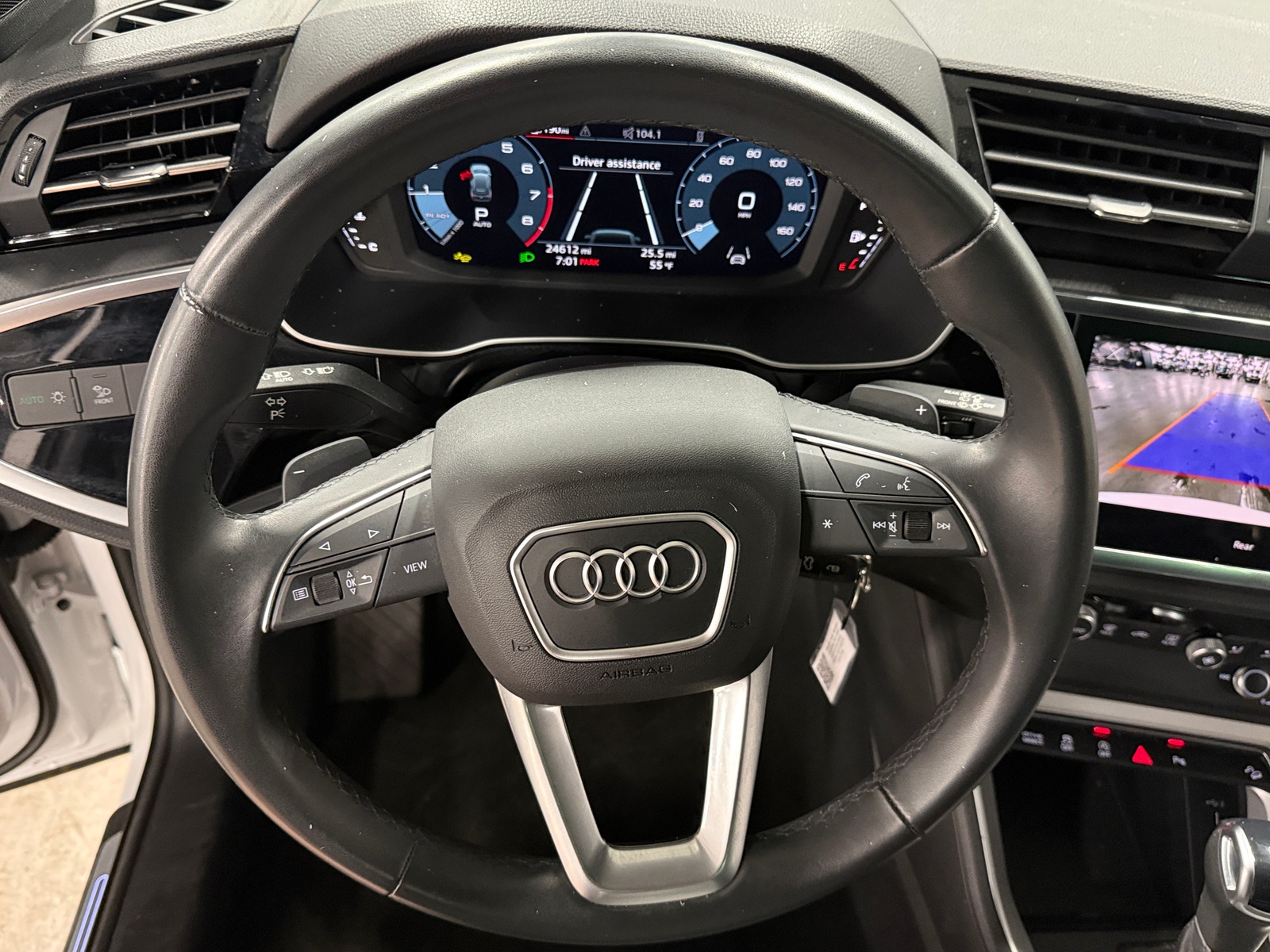 Thumbnail: 2025 Audi Q3 - 4