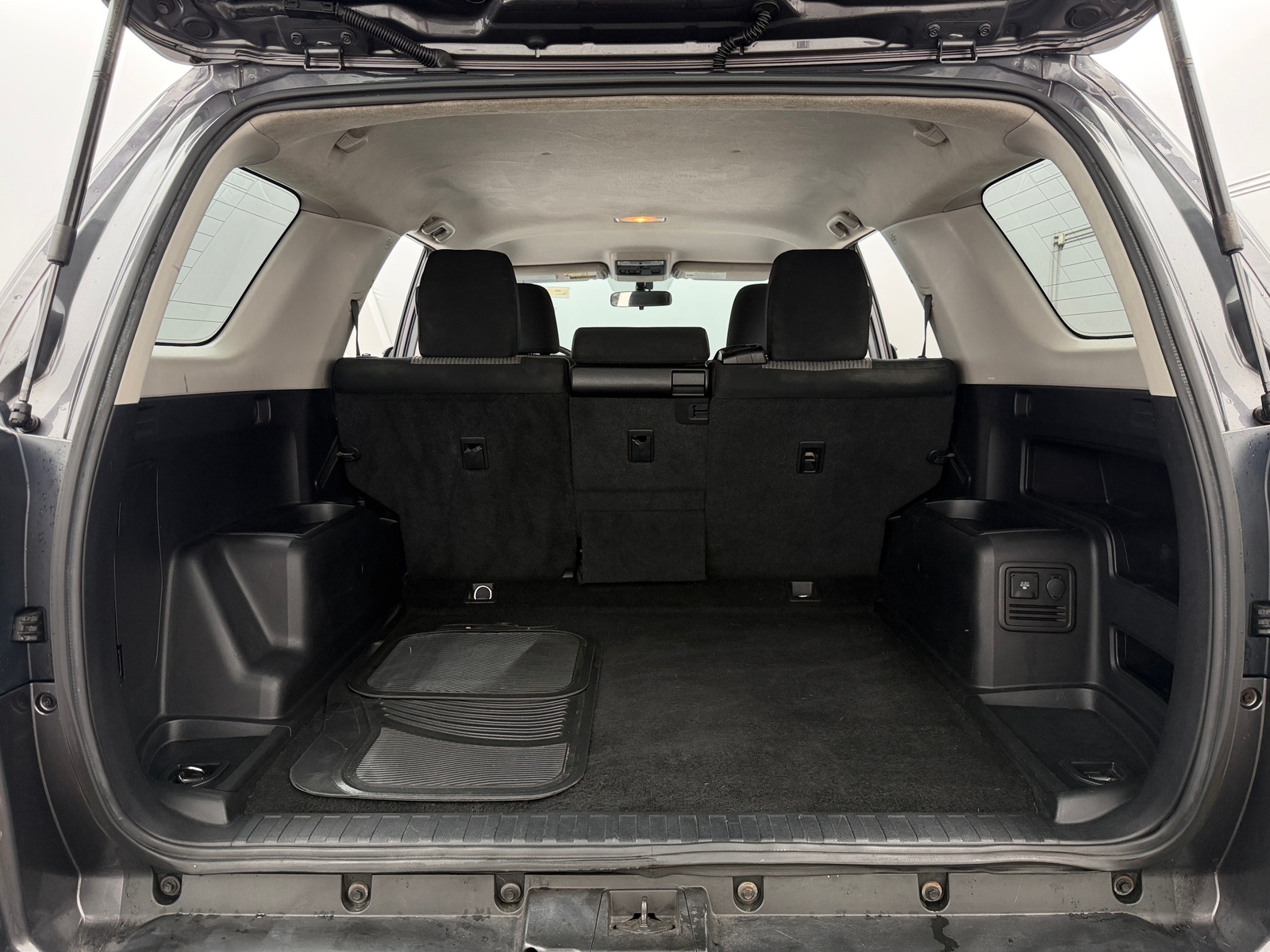 Thumbnail: 2015 Toyota 4Runner - 7