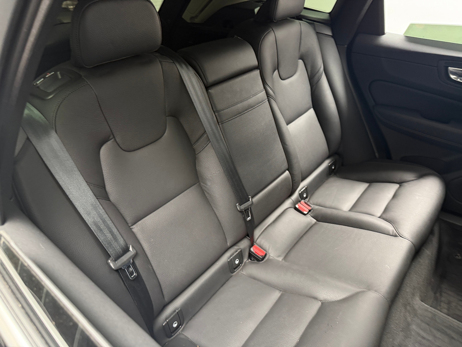 Thumbnail: 2021 Volvo XC60 - 5