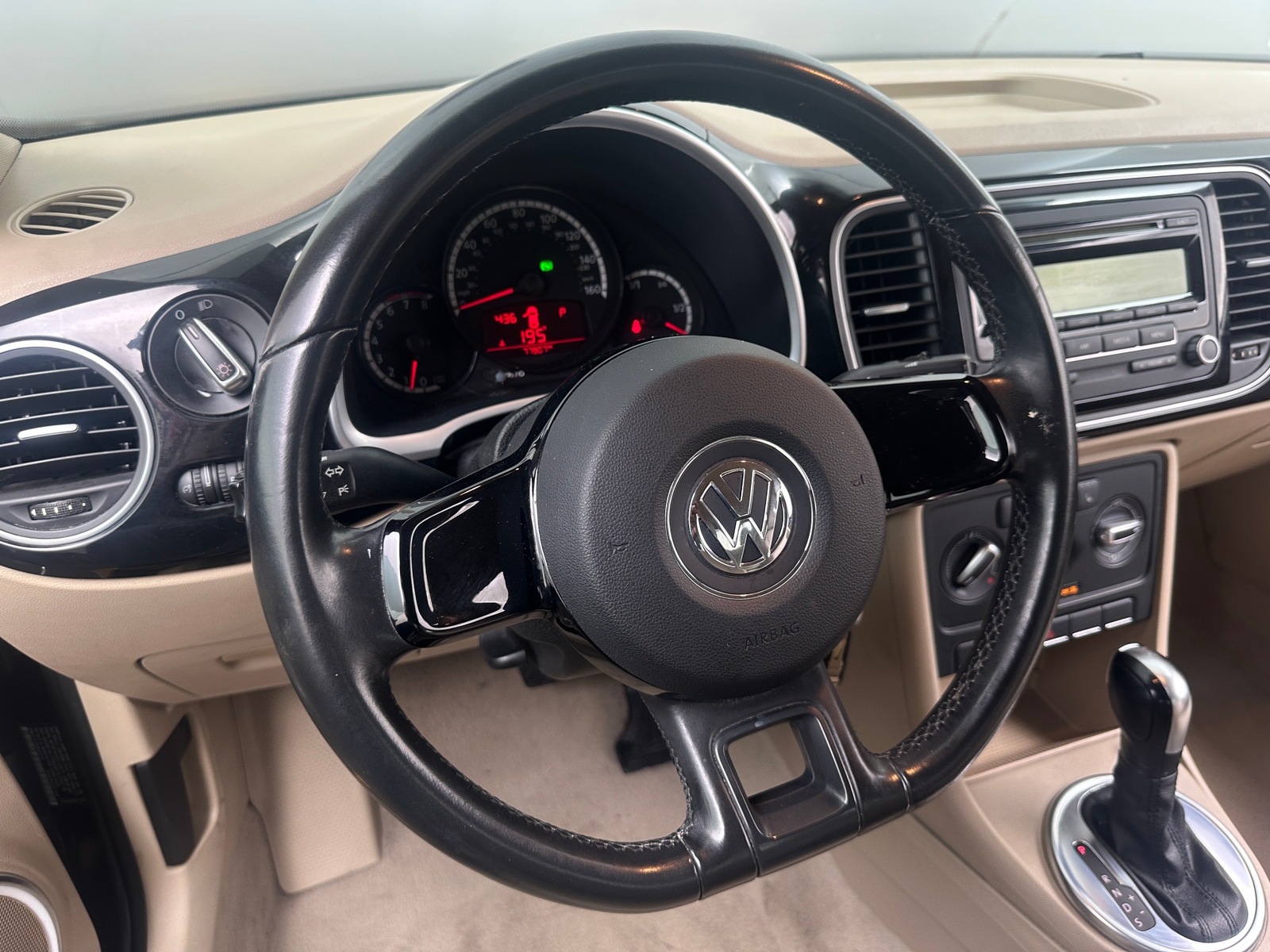 Thumbnail: 2013 Volkswagen Beetle - 4
