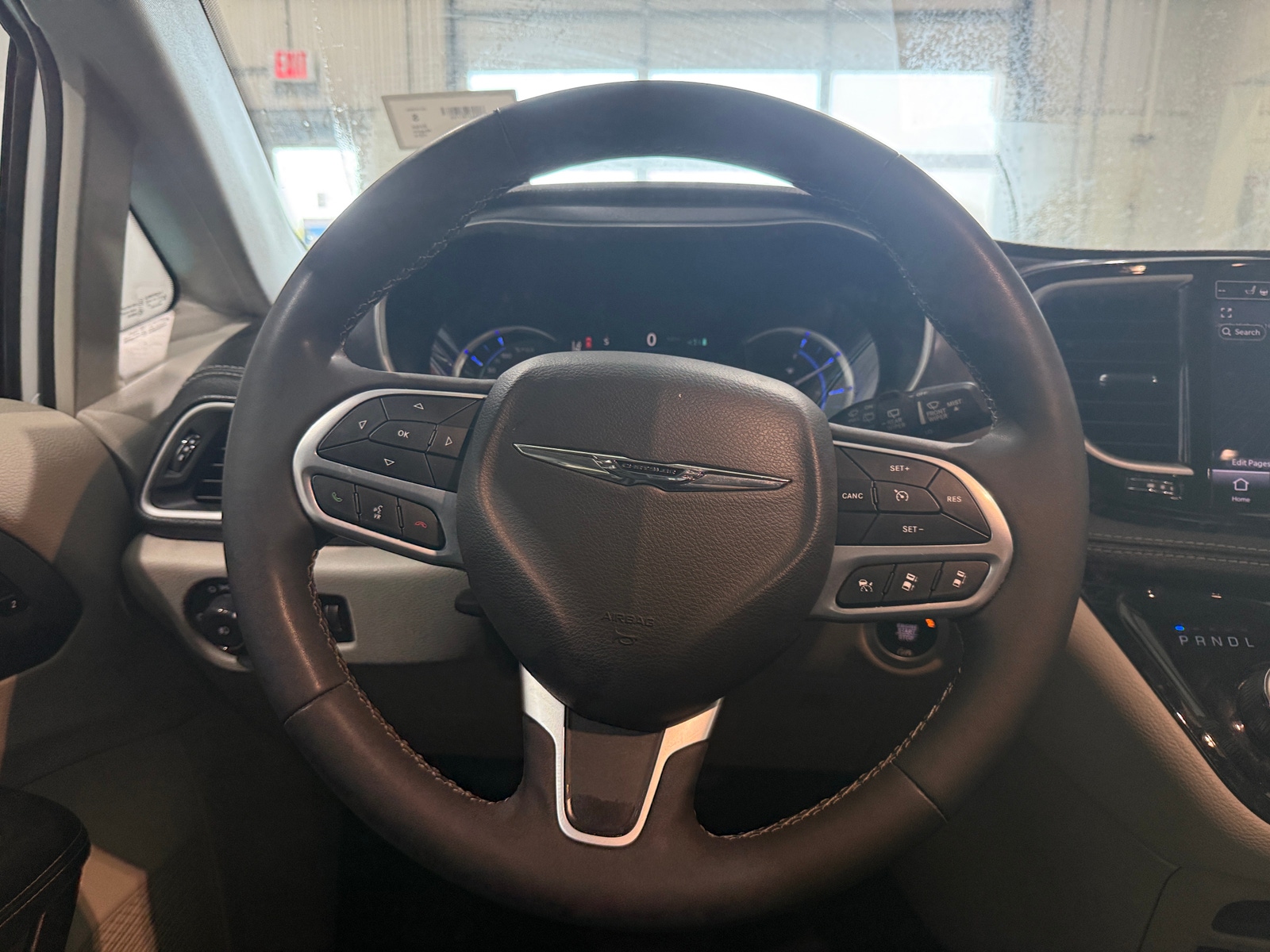 Thumbnail: 2024 Chrysler Pacifica - 4