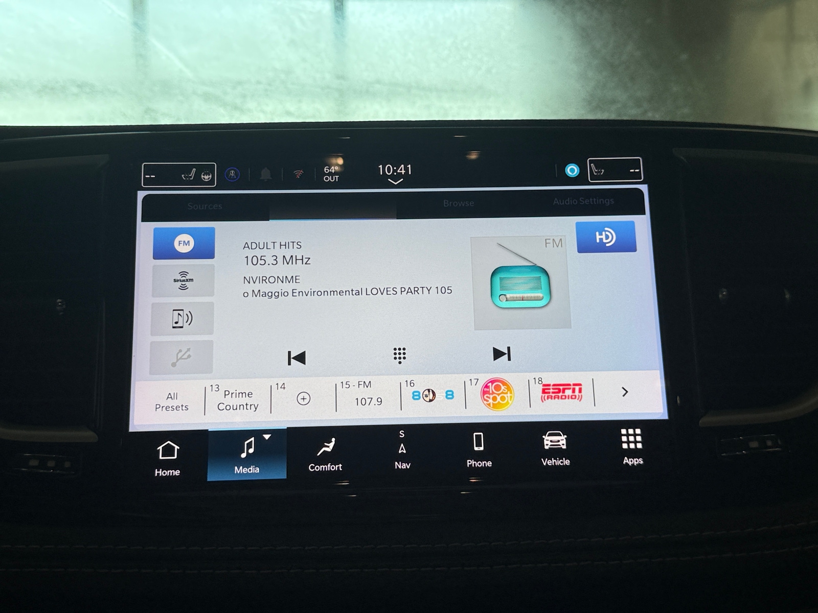 Thumbnail: 2024 Chrysler Pacifica - 3