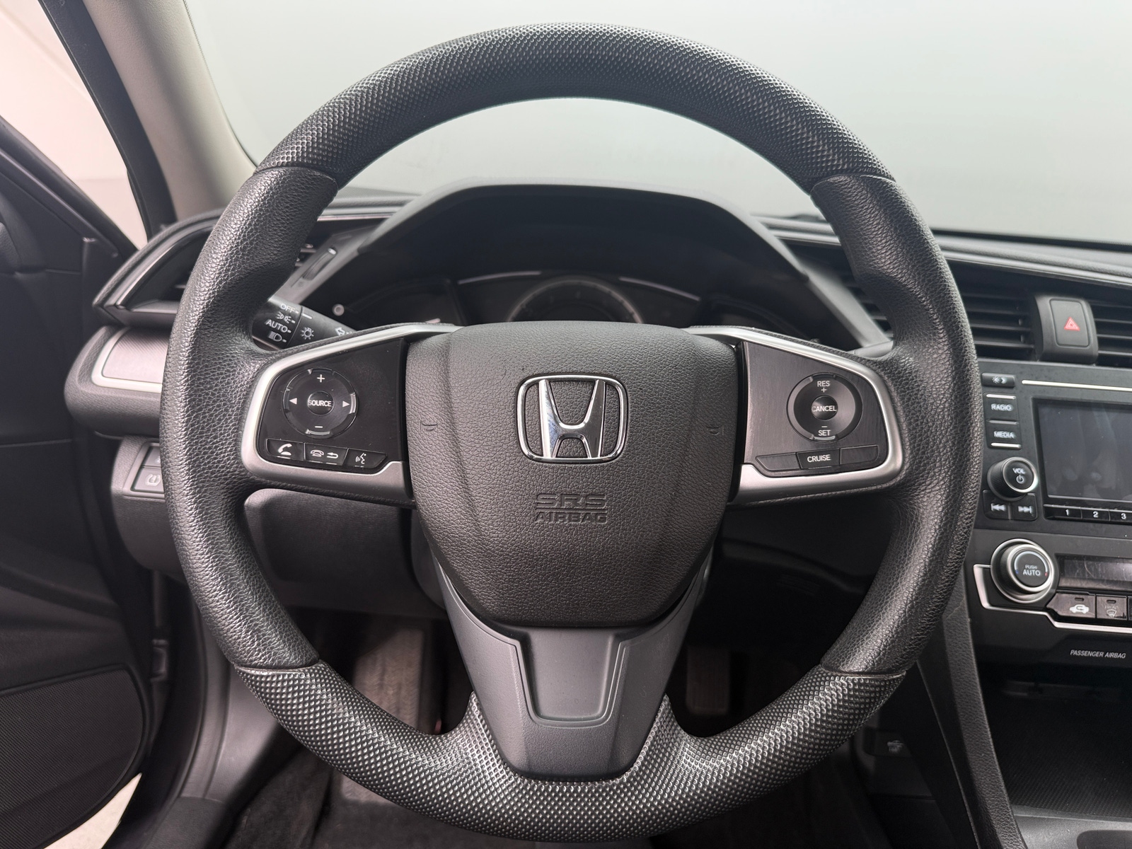 Thumbnail: 2017 Honda Civic - 5