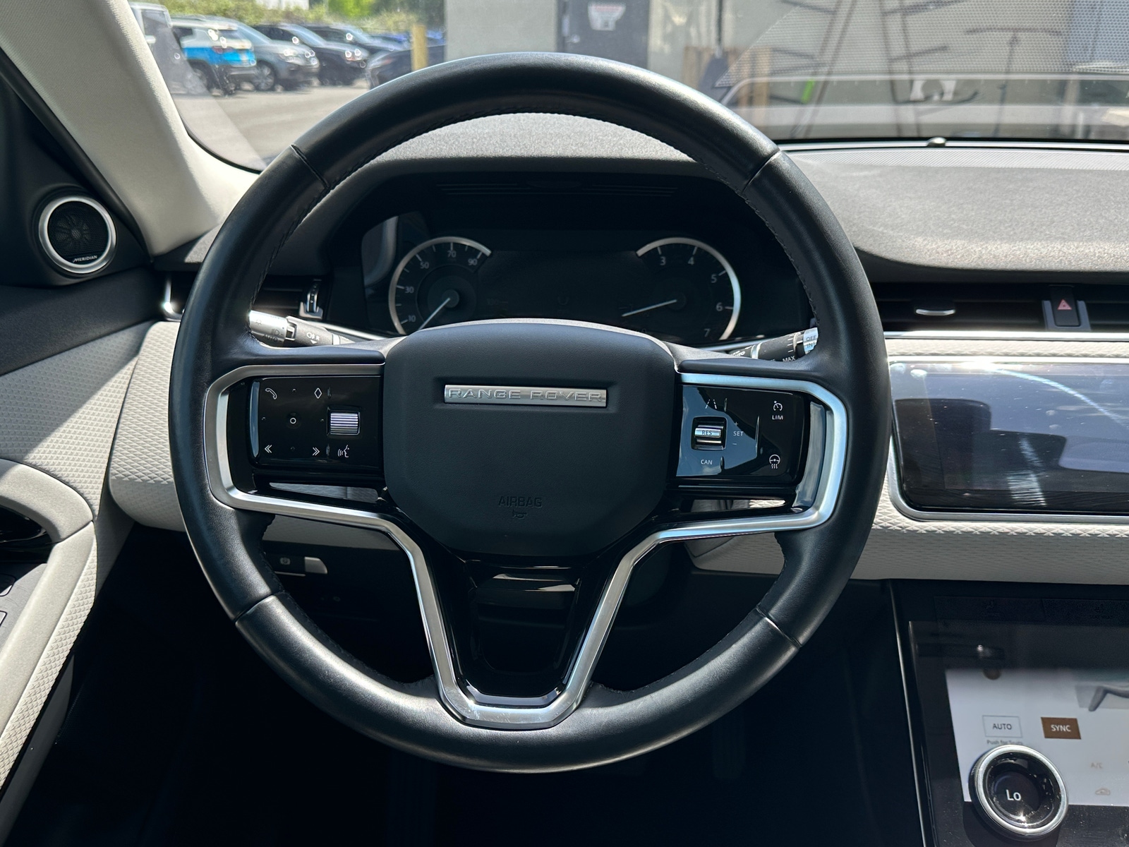 Thumbnail: 2021 Land Rover Range Rover Evoque - 4