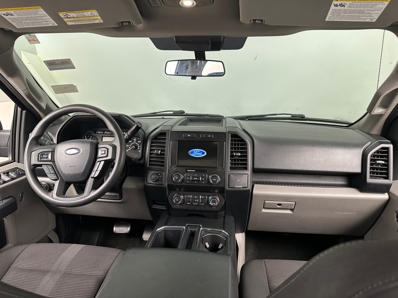 Thumbnail: 2019 Ford Econoline - 3