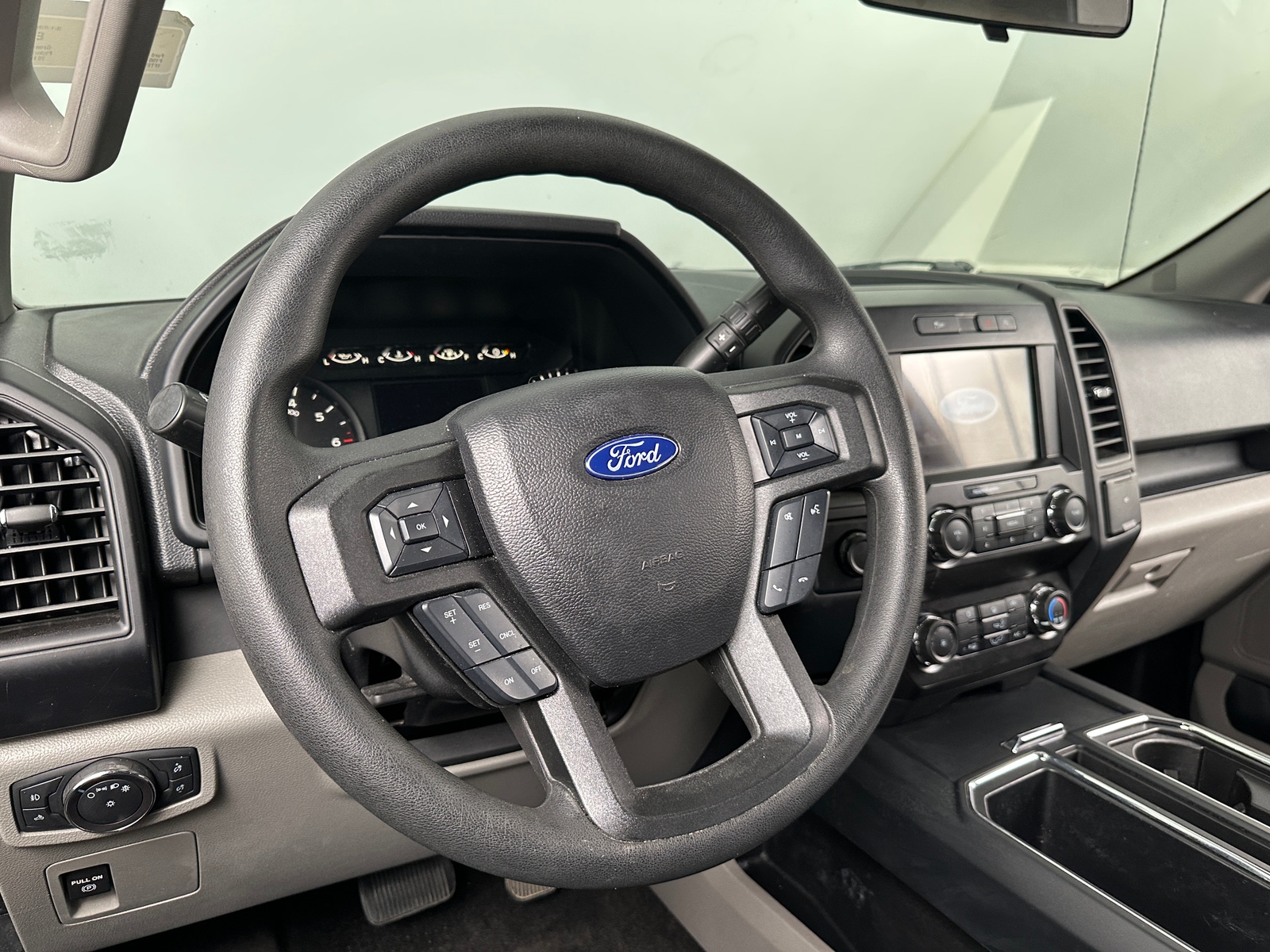 Thumbnail: 2019 Ford Econoline - 5
