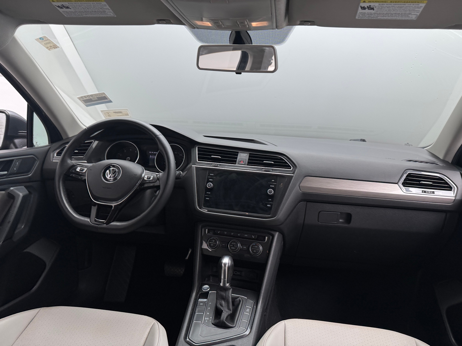 Thumbnail: 2019 Volkswagen Tiguan - 2