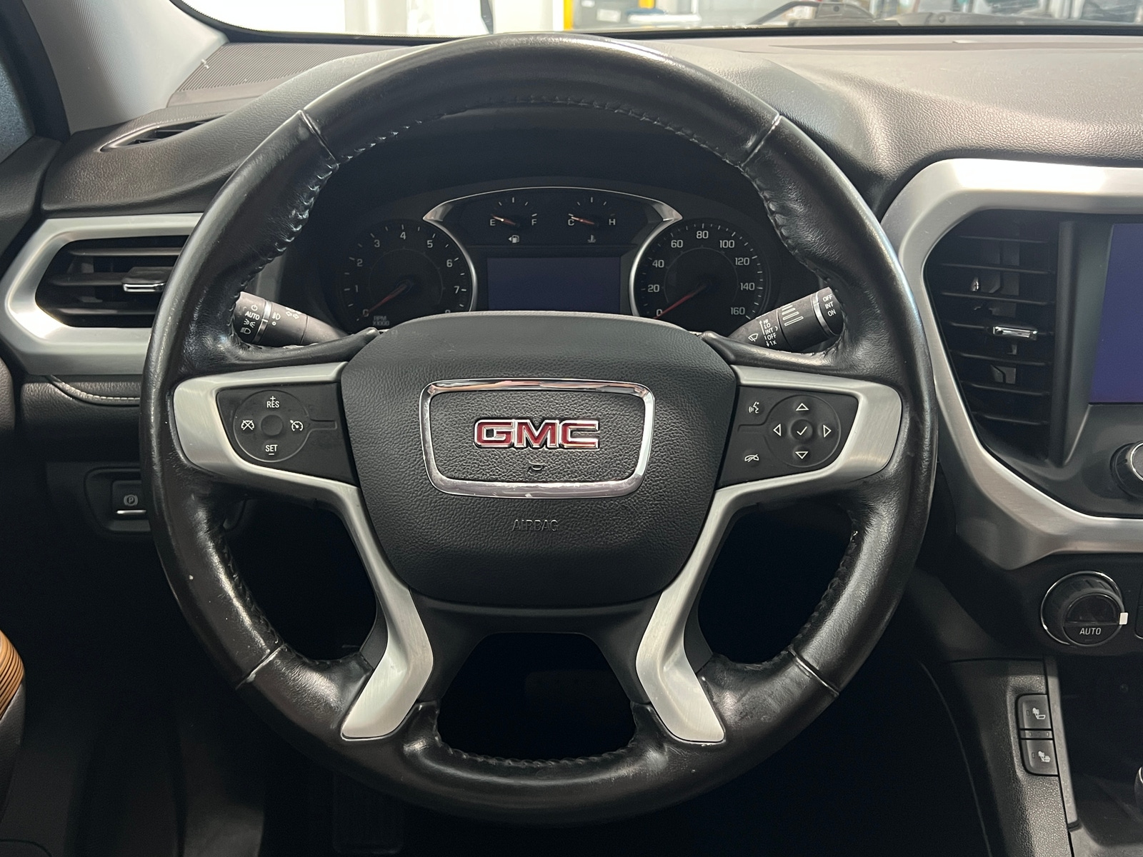 Thumbnail: 2019 GMC Acadia - 5