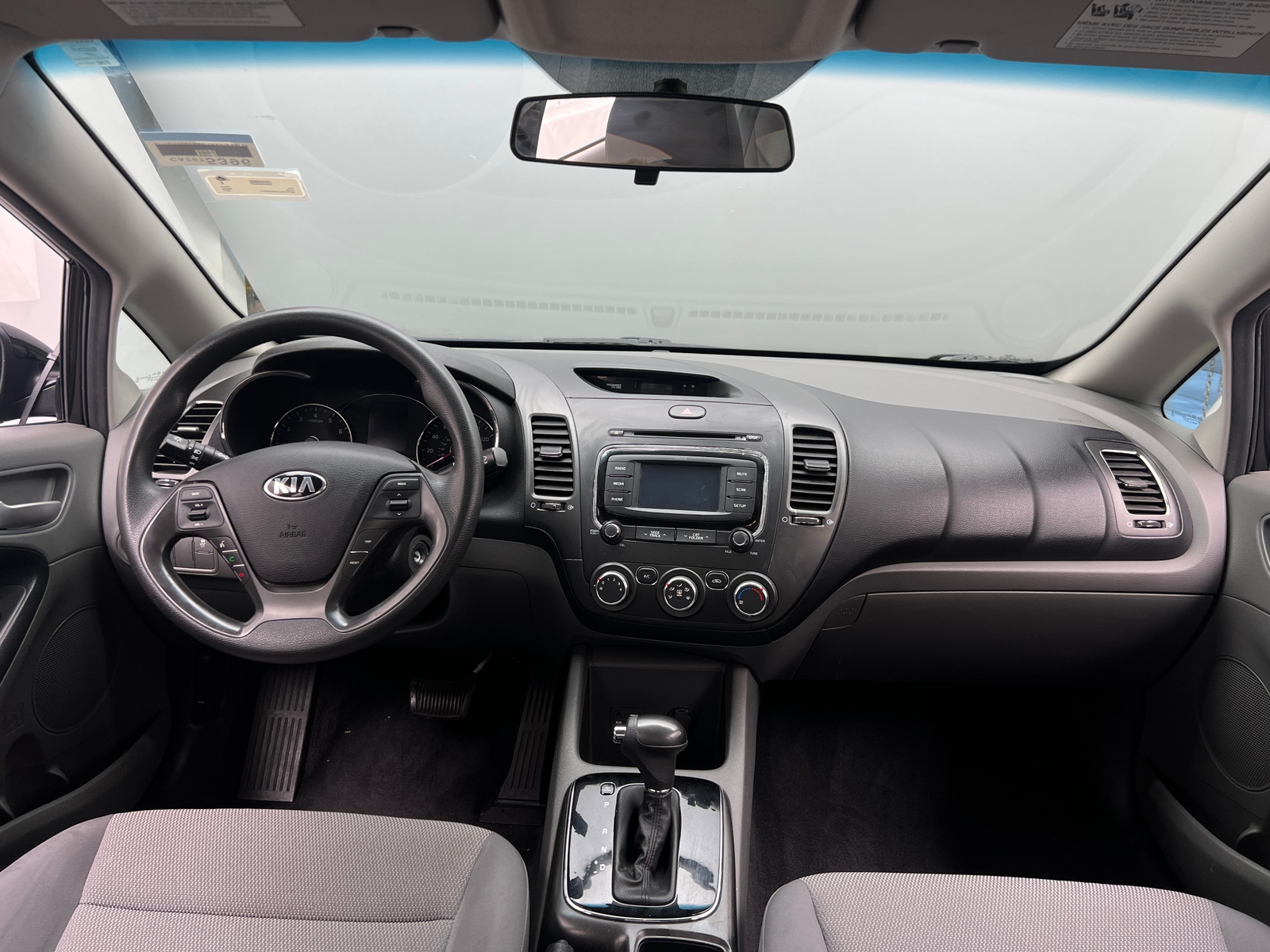 Thumbnail: 2017 Kia Forte - 3