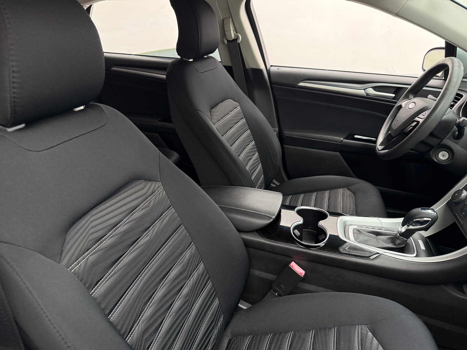Thumbnail: 2016 Ford Fusion - 2