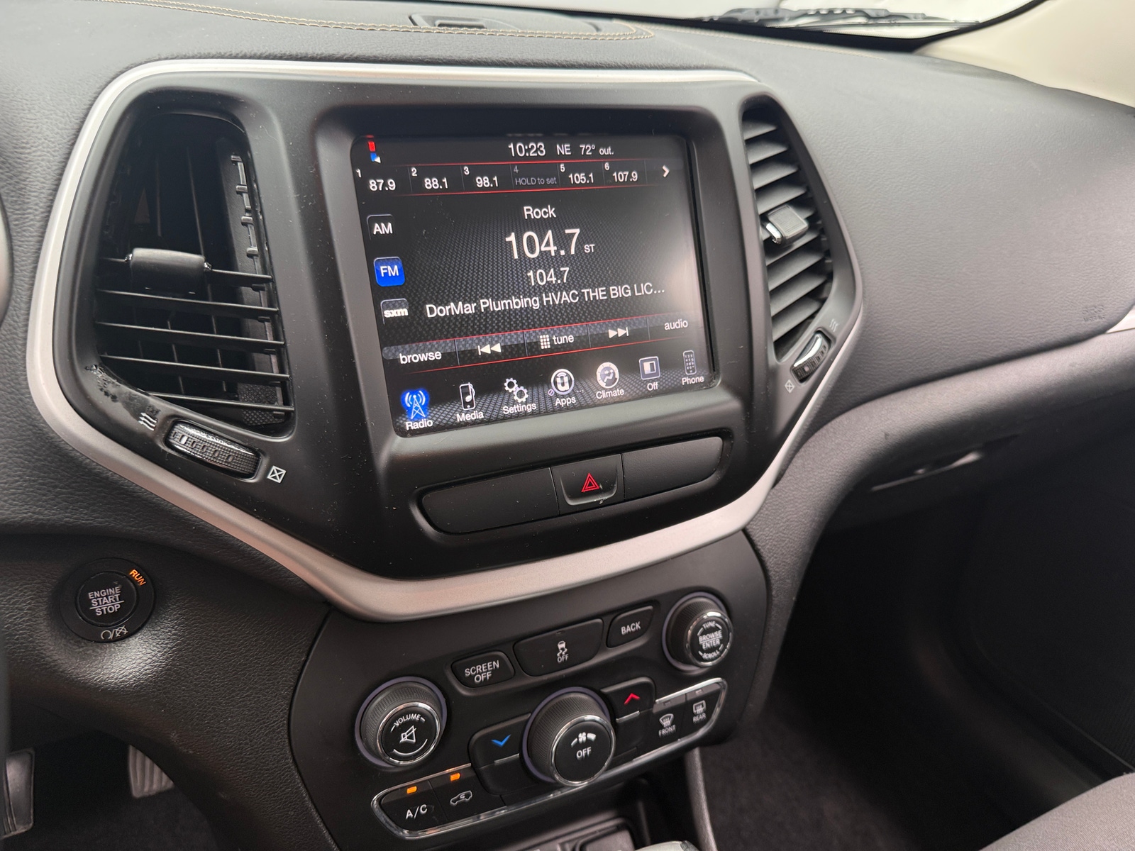 Thumbnail: 2018 Jeep Cherokee - 4