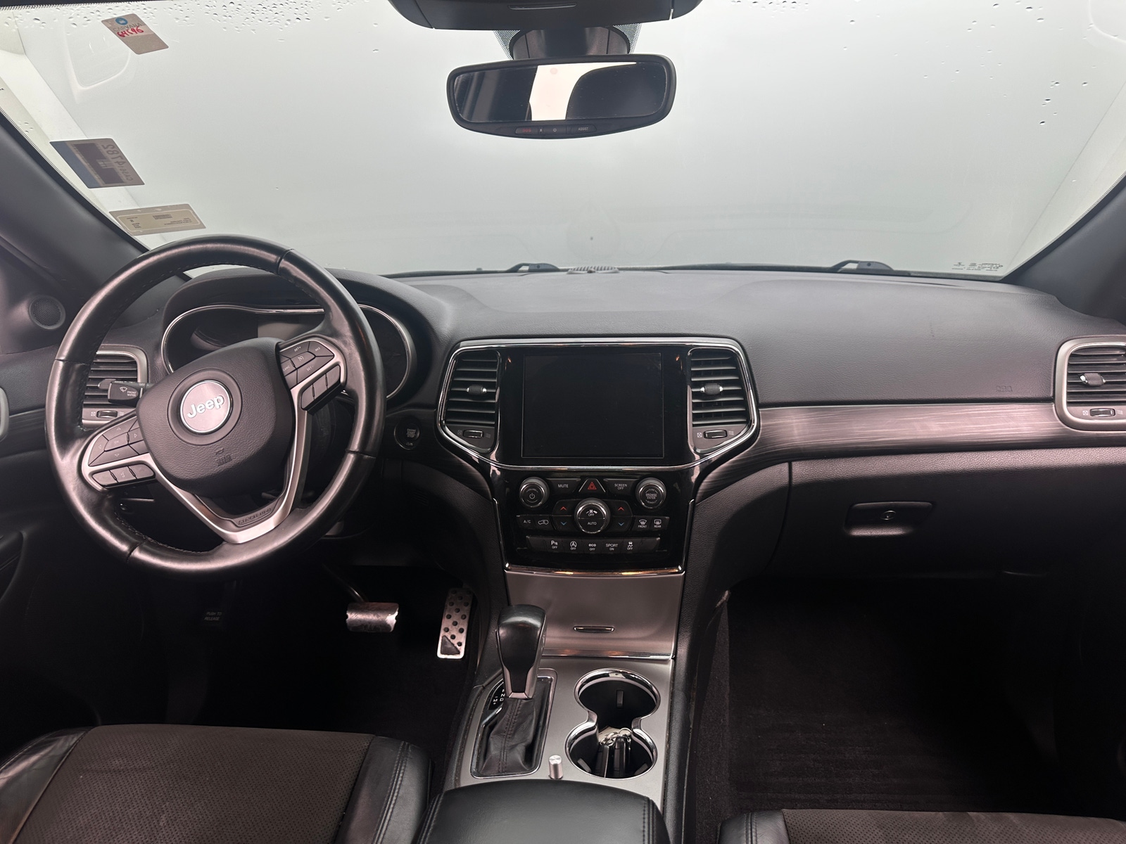 Thumbnail: 2020 Jeep Grand Cherokee - 3