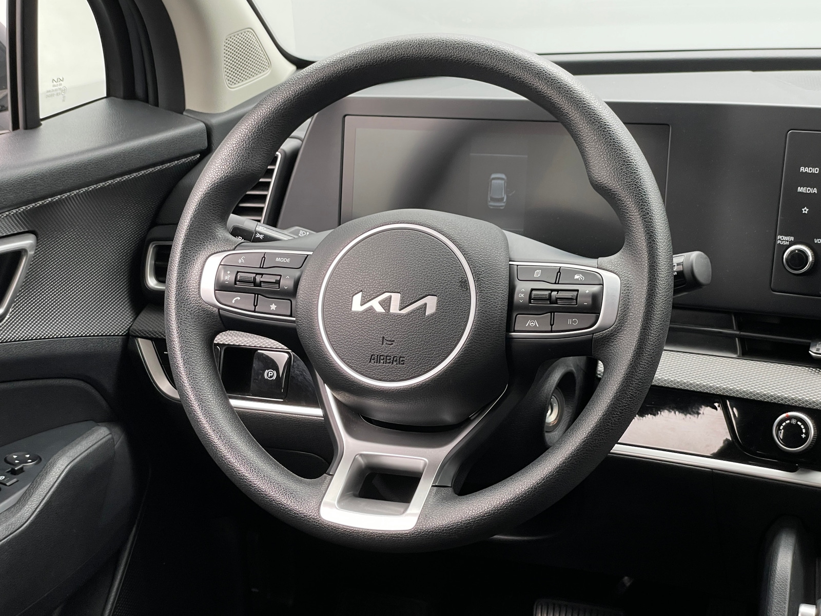 Thumbnail: 2025 Kia Sportage - 5