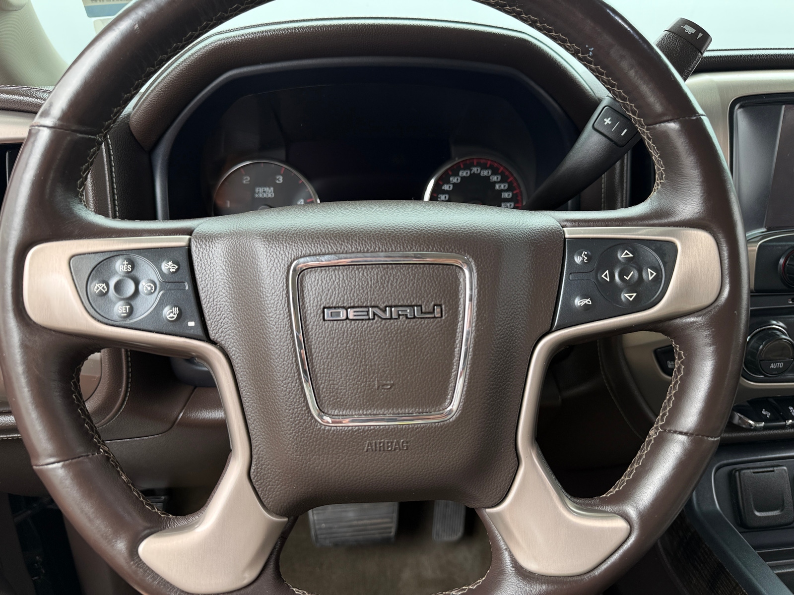 Thumbnail: 2015 GMC Sierra 2500 - 4