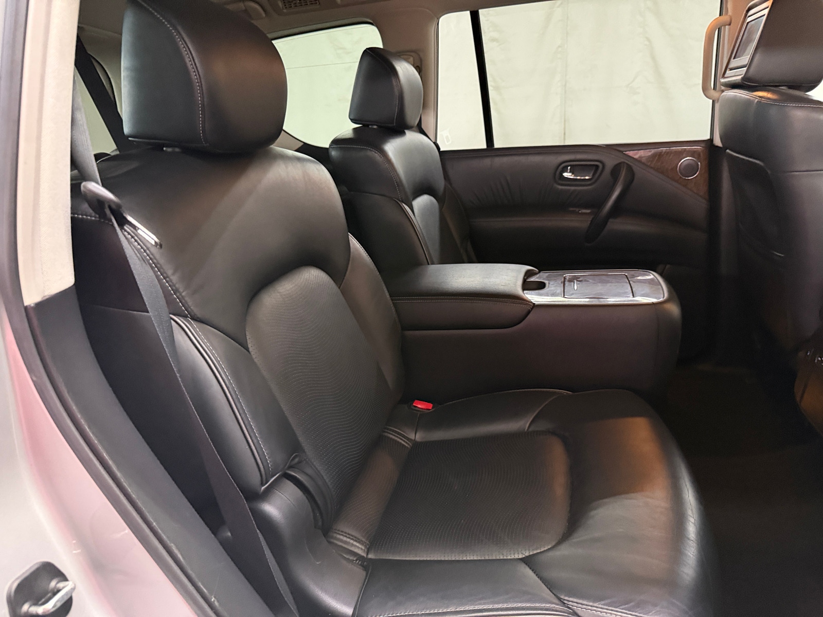 Thumbnail: 2017 INFINITI QX80 - 5