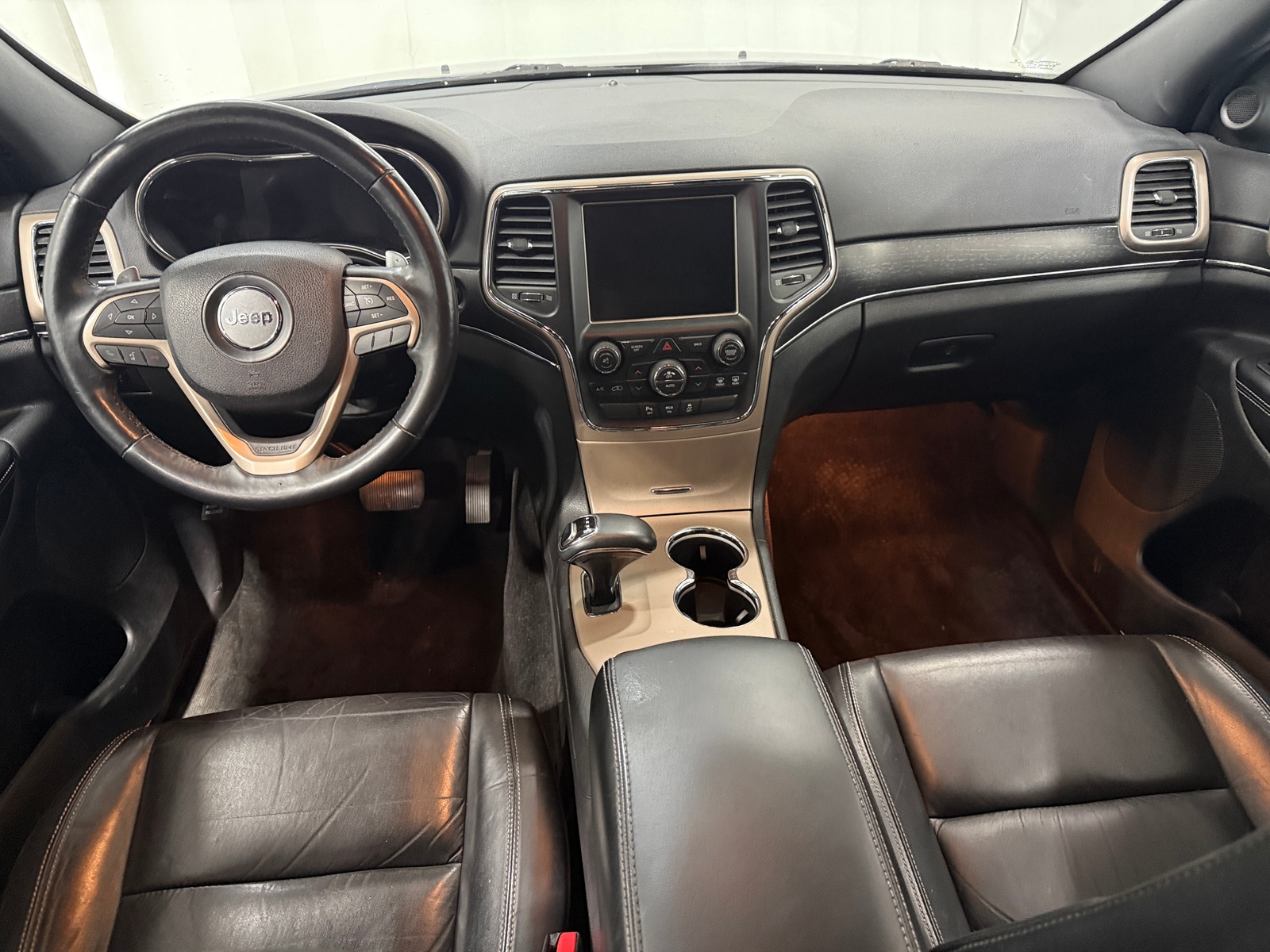 Thumbnail: 2015 Jeep Grand Cherokee - 2
